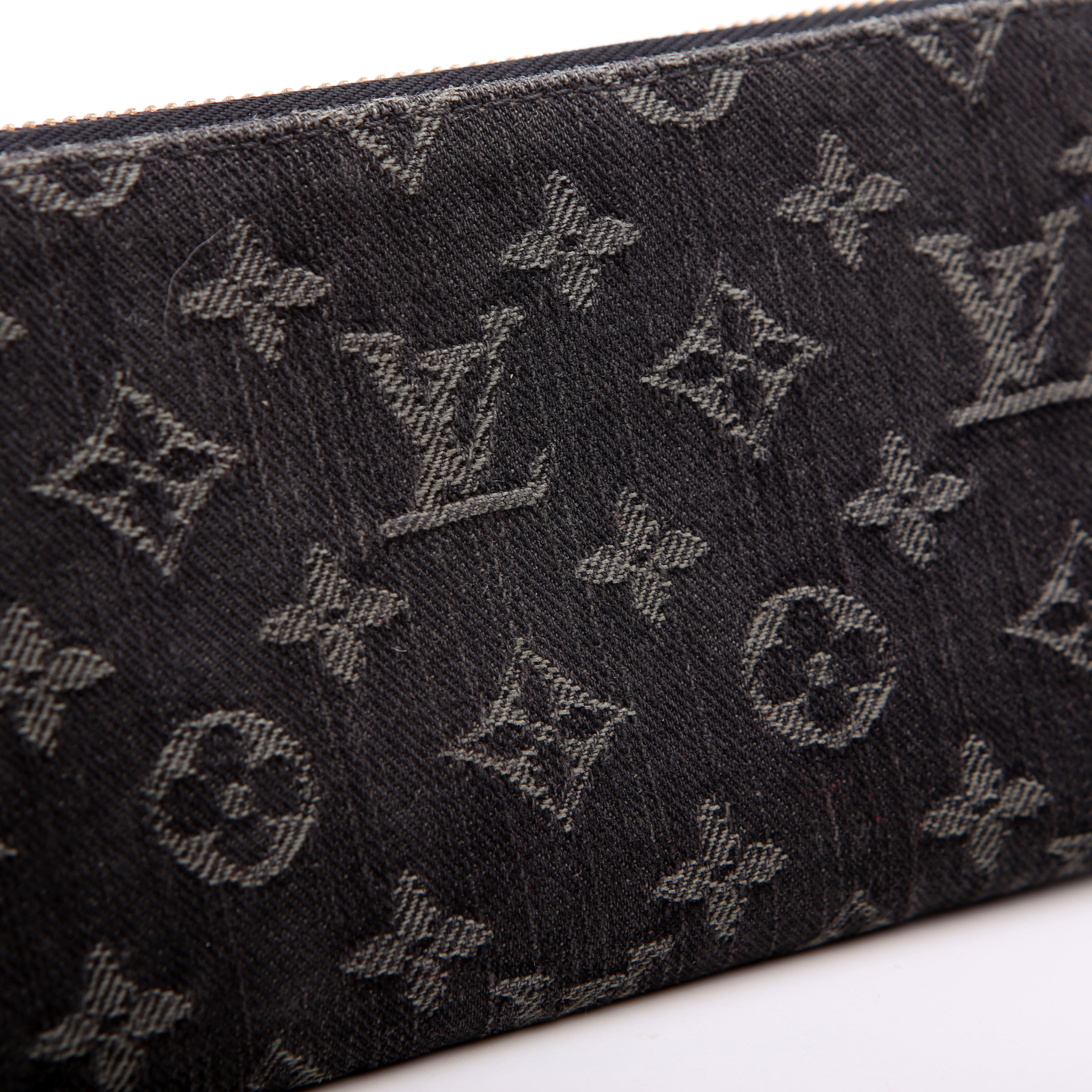 Zippy Wallet Denim Monogram Dark Blue