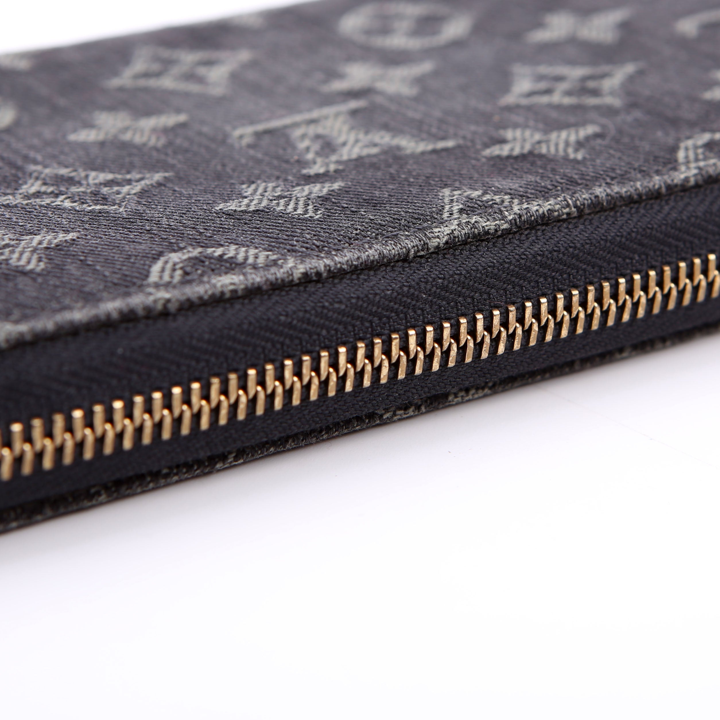 Zippy Wallet Denim Monogram Dark Blue