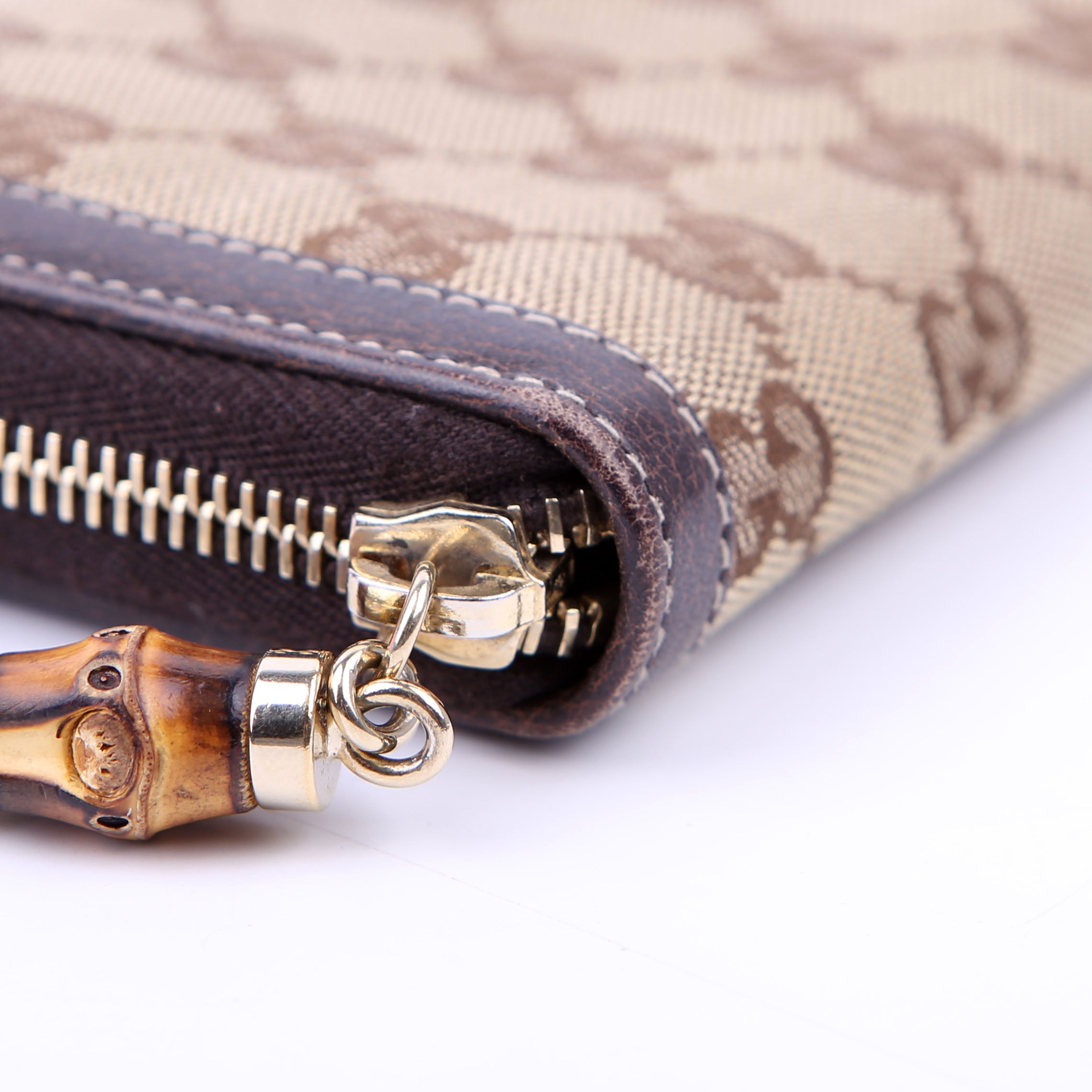 224253 GG Bamboo Zip Wallet