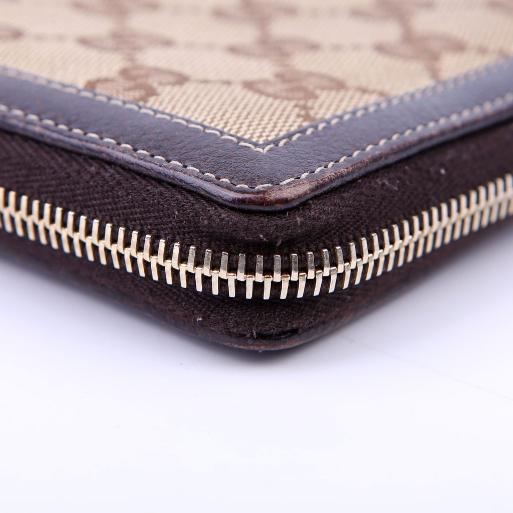 224253 GG Bamboo Zip Wallet