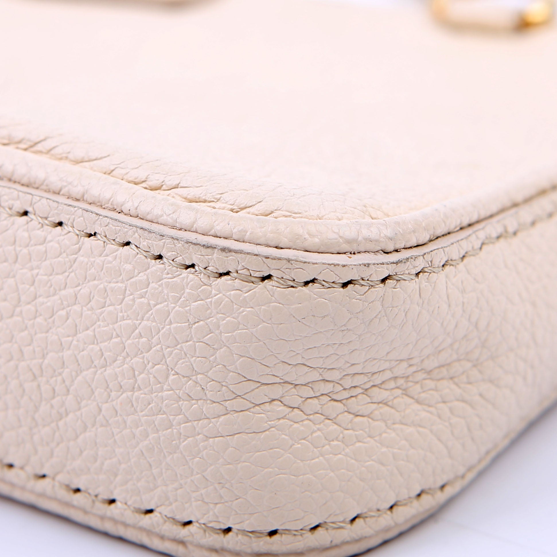 Easy Pouch On Strap Empreinte Cream