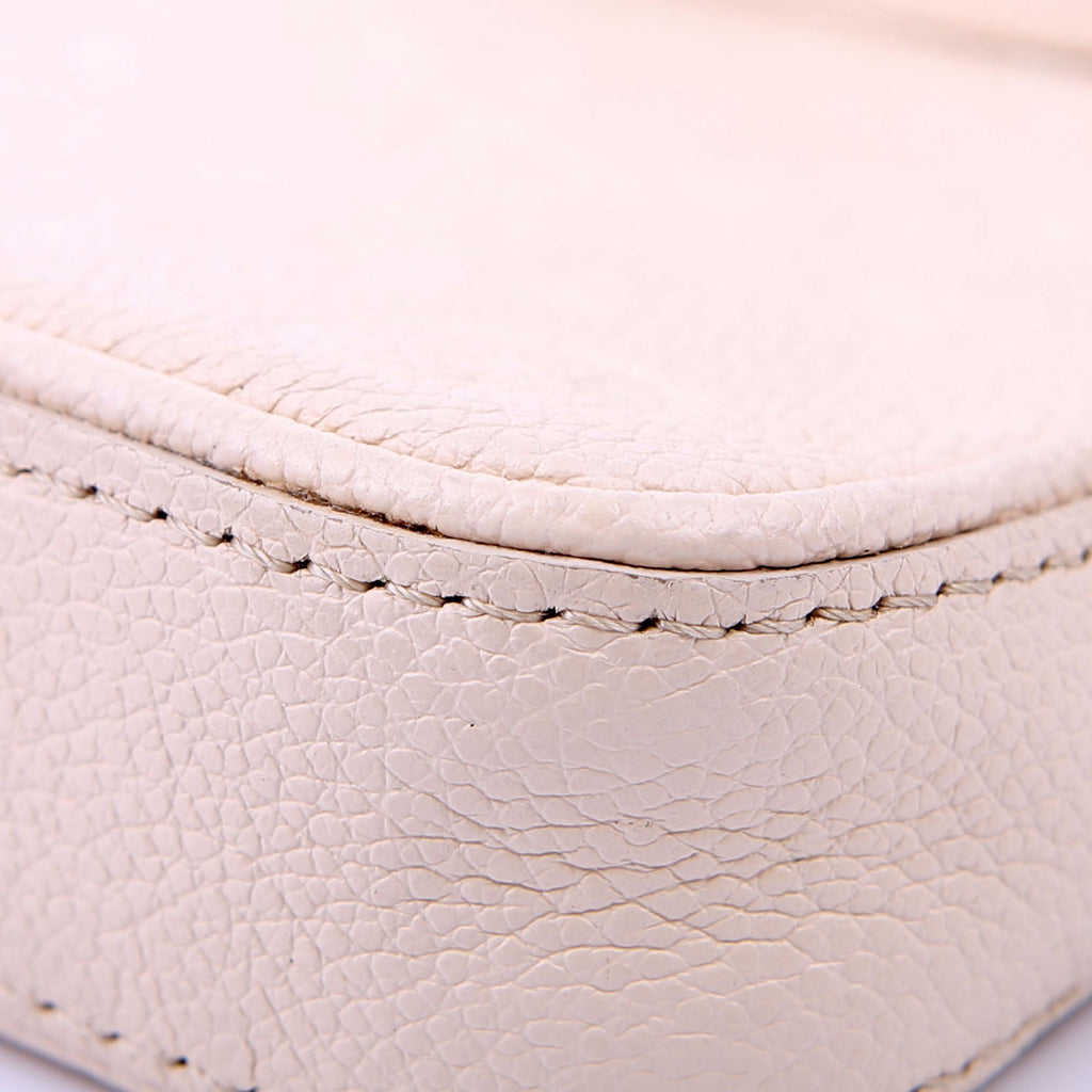 Easy Pouch On Strap Empreinte Cream