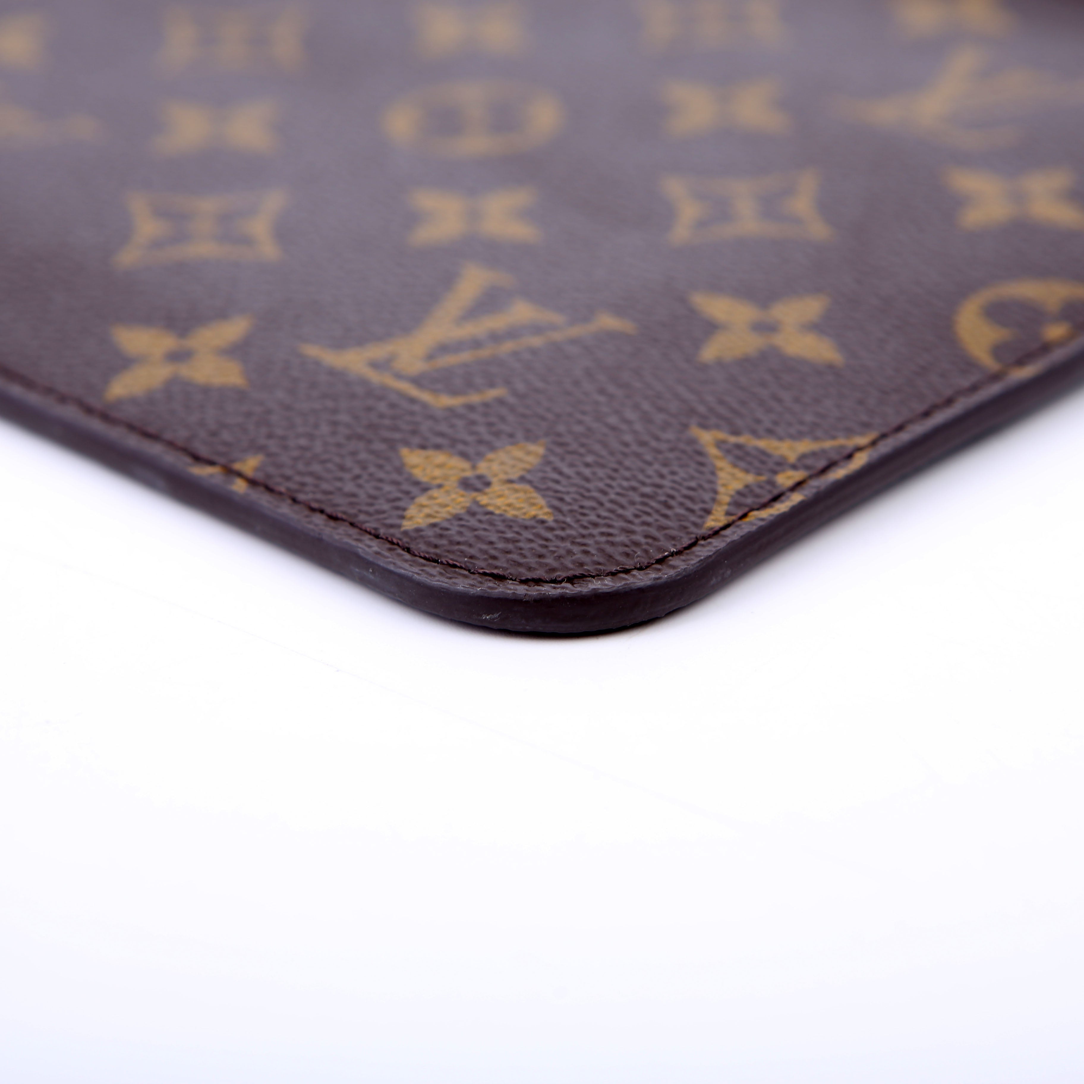 Pochette Only Monogram Neverfull