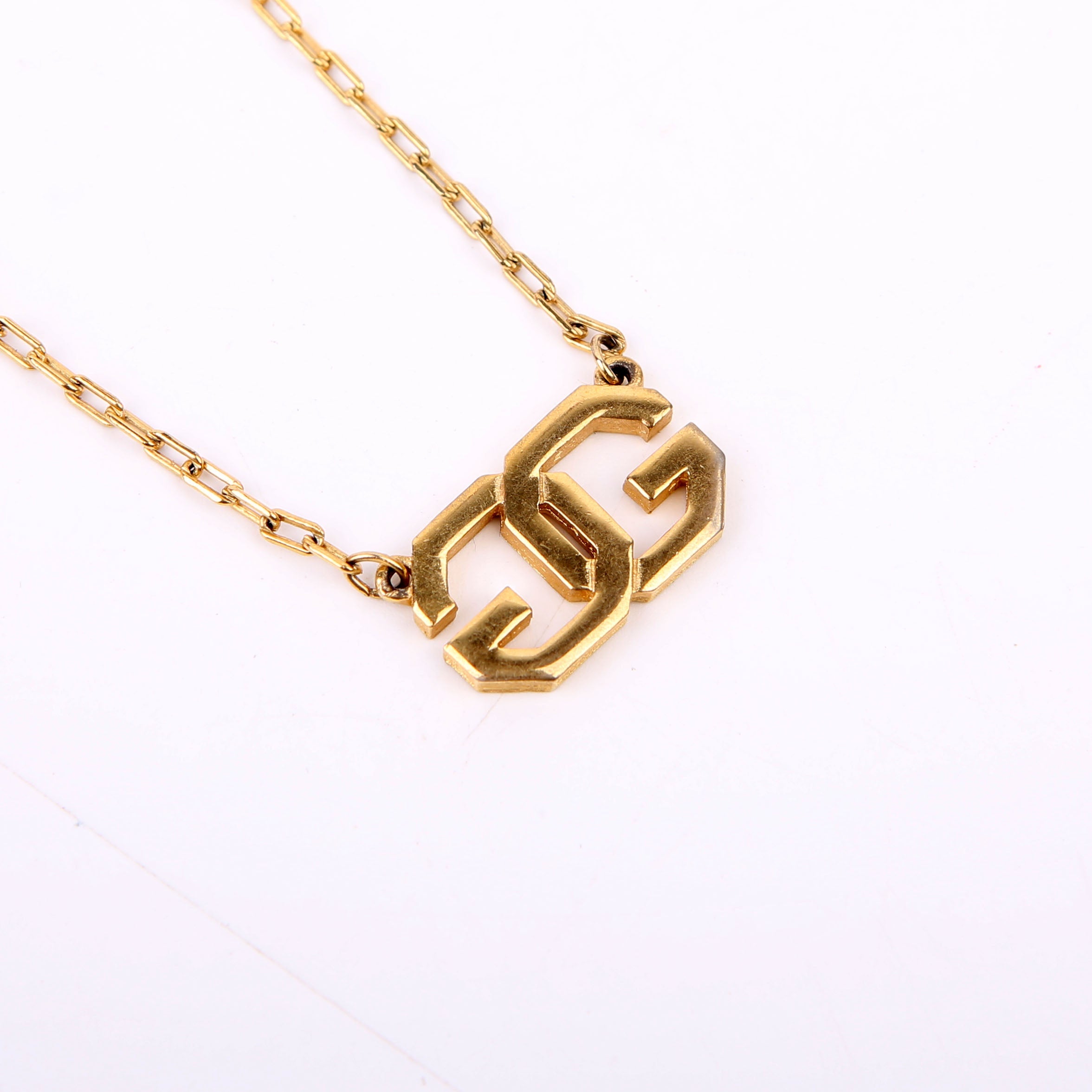 Double G Pendant Vintage Necklace Gold