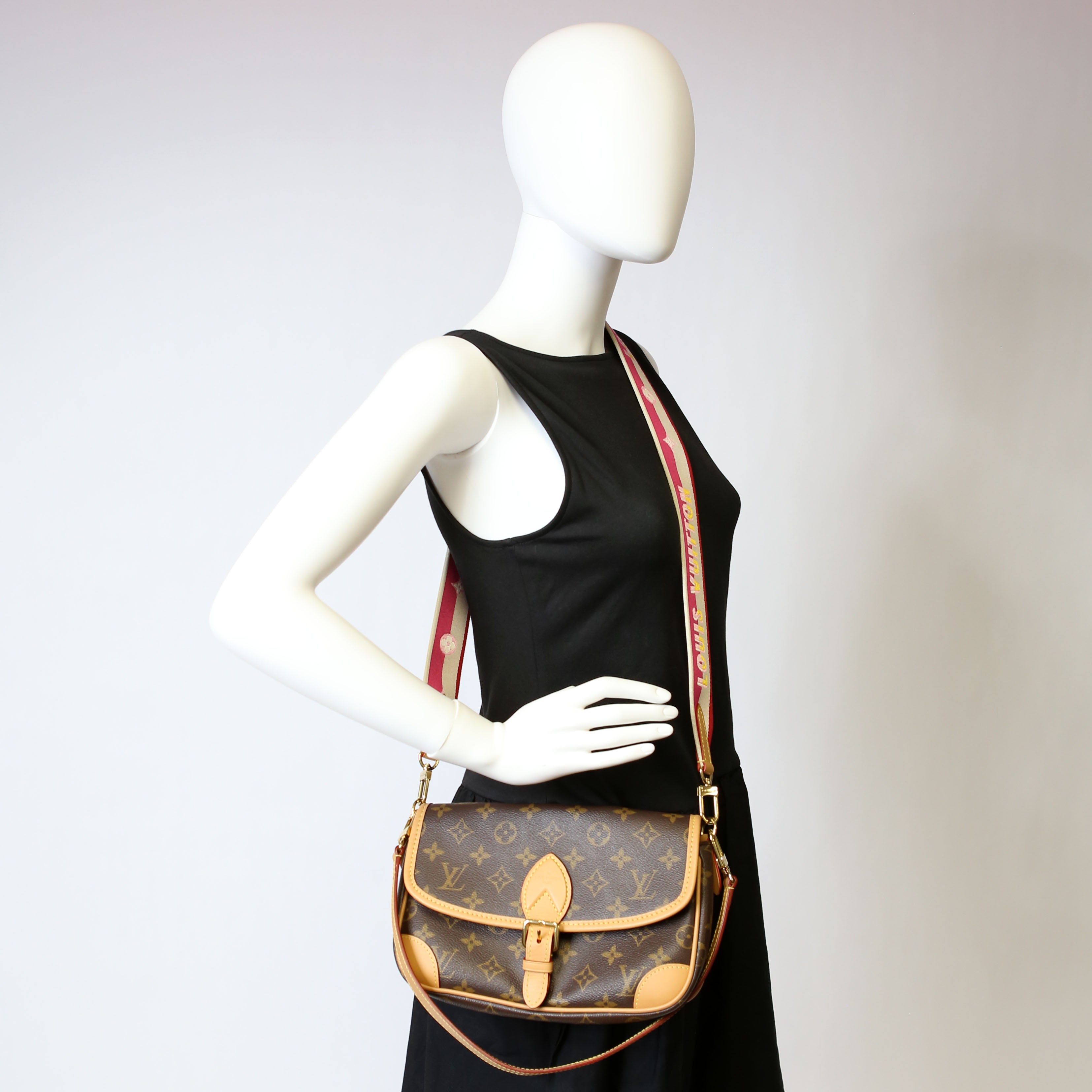 Diane NM Satchel Monogram