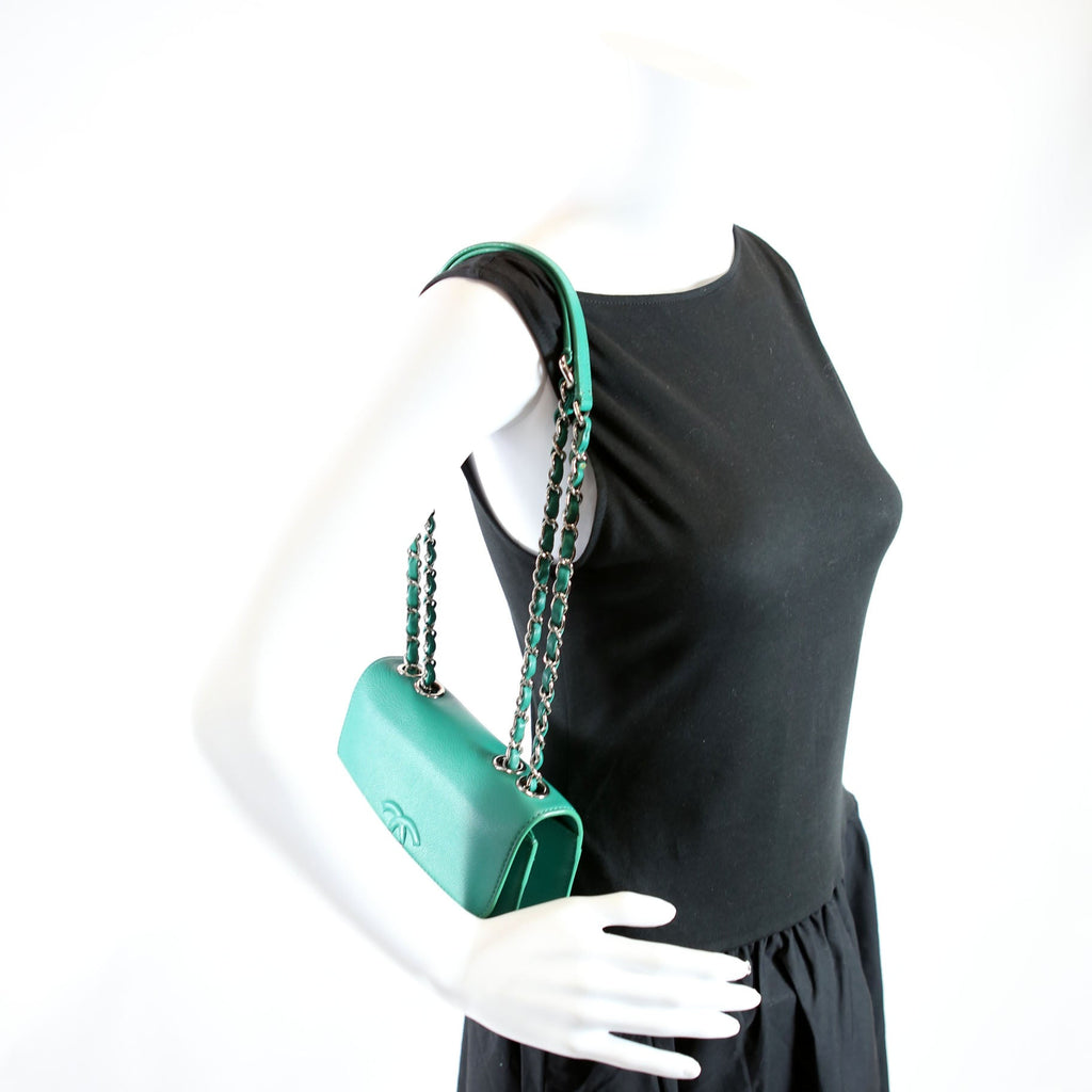 CC Box Flap Small Quilted Caviar 23M Green