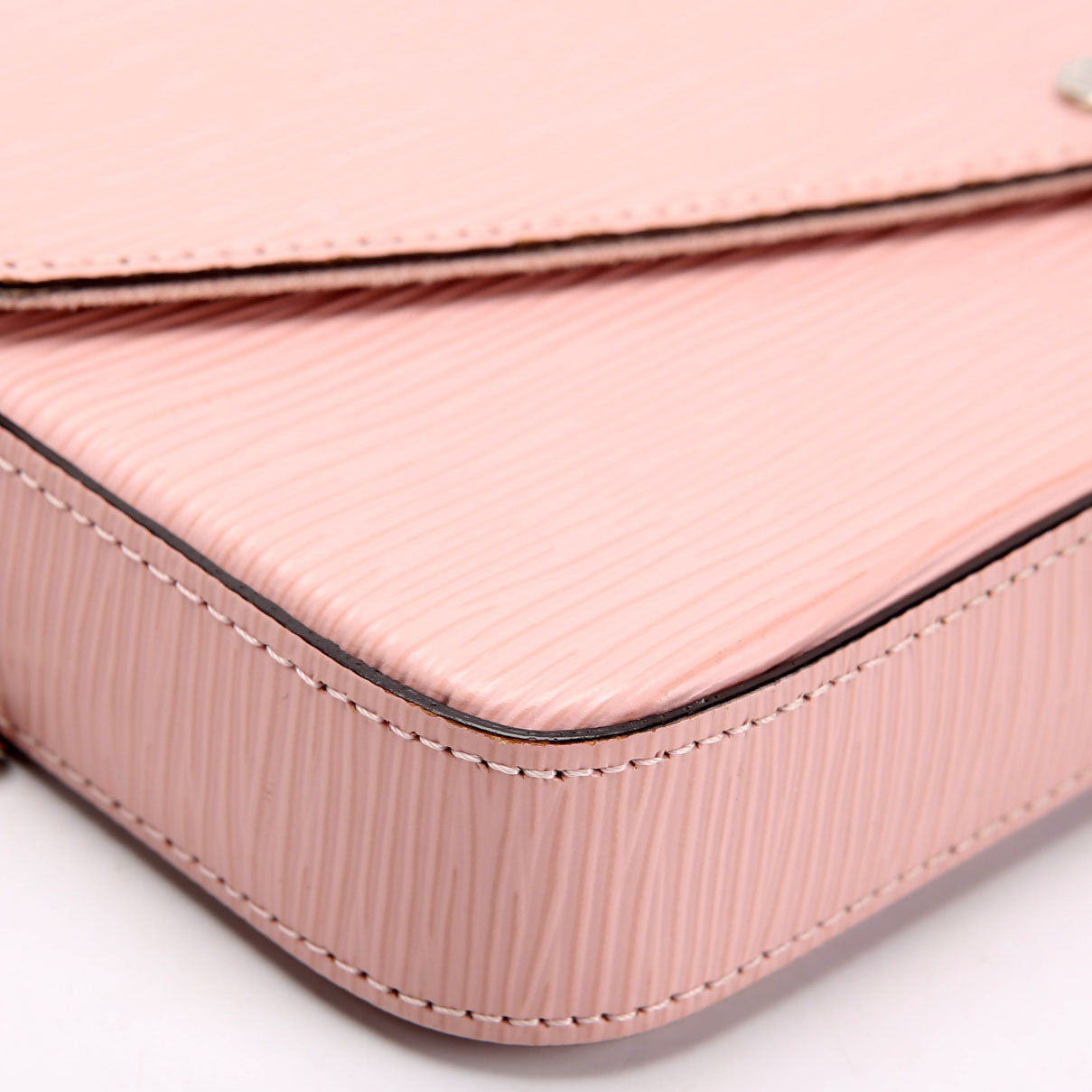 Pochette Felicie Epi Leather Pink