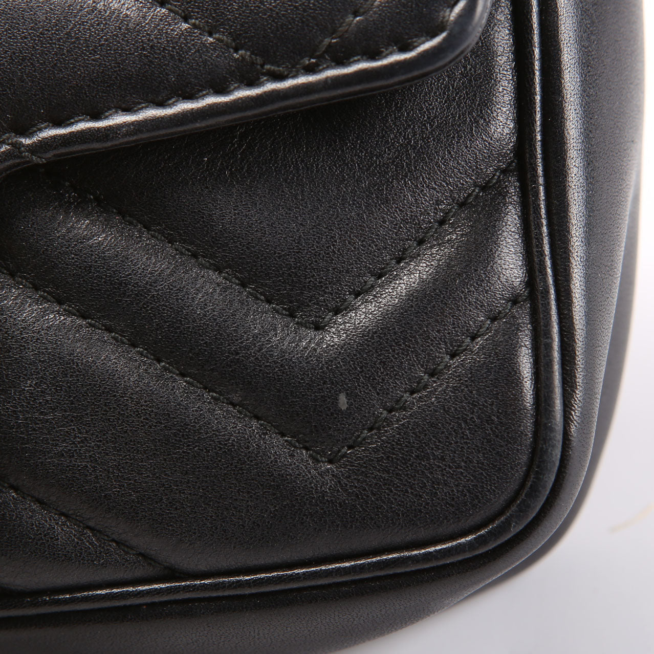 476433 Marmont Leather Super Mini Flap Black