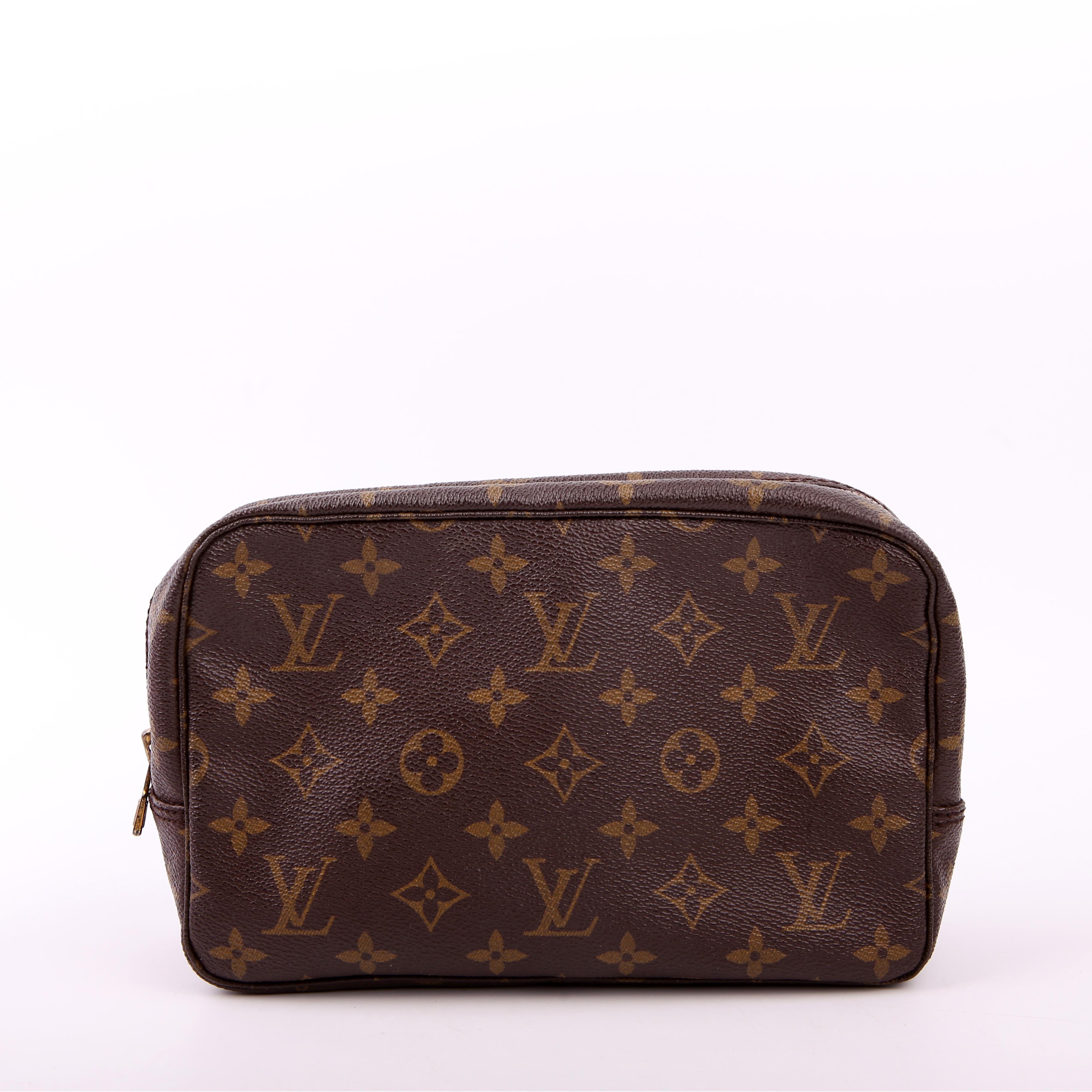 Trousse Toilette 23 Monogram