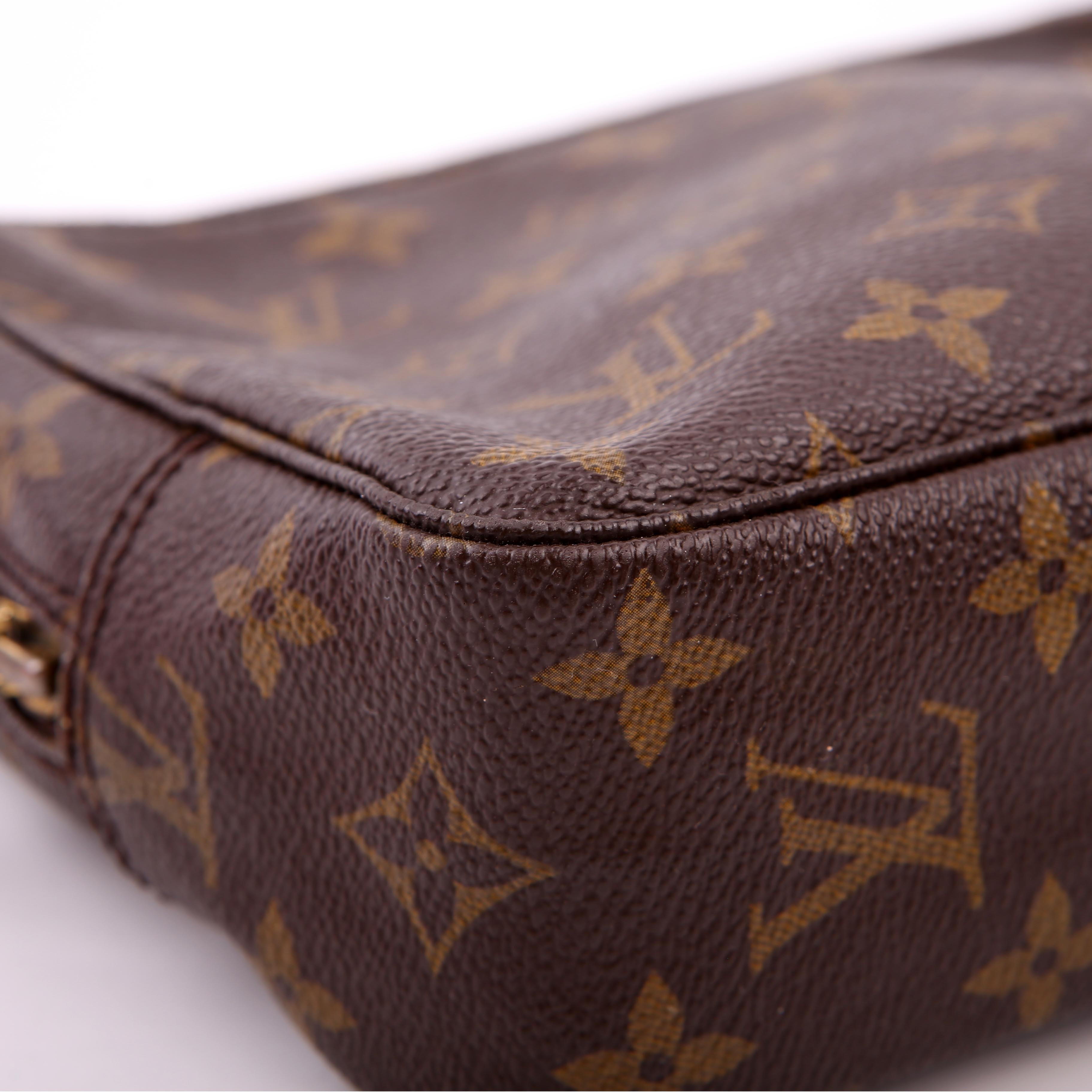 Trousse Toilette 23 Monogram