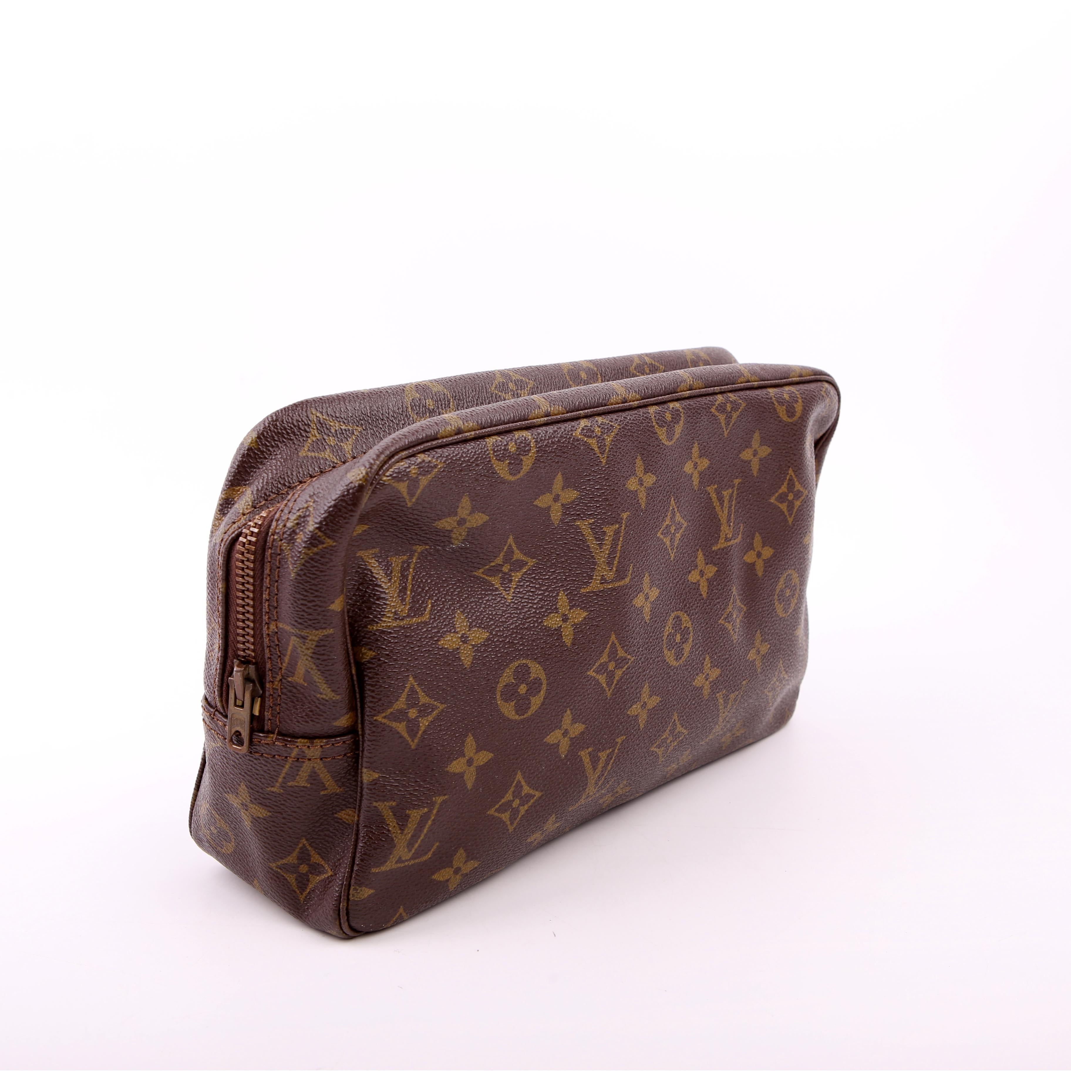 Trousse Toilette 28 Monogram