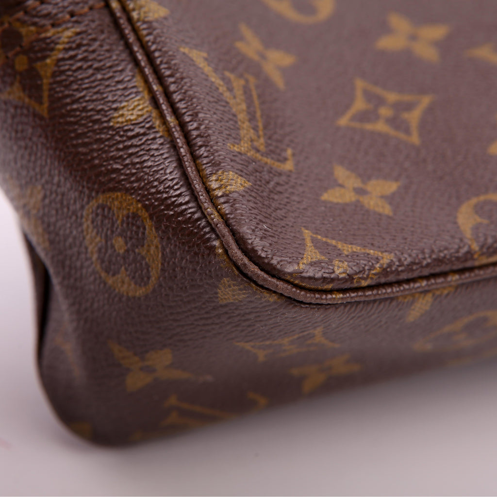 Trousse Toilette 28 Monogram