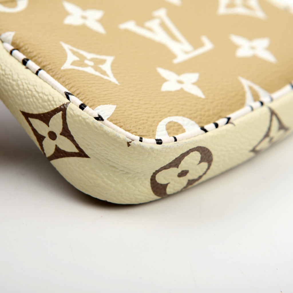 Pochette Accessories Micro Giant Monogram Green