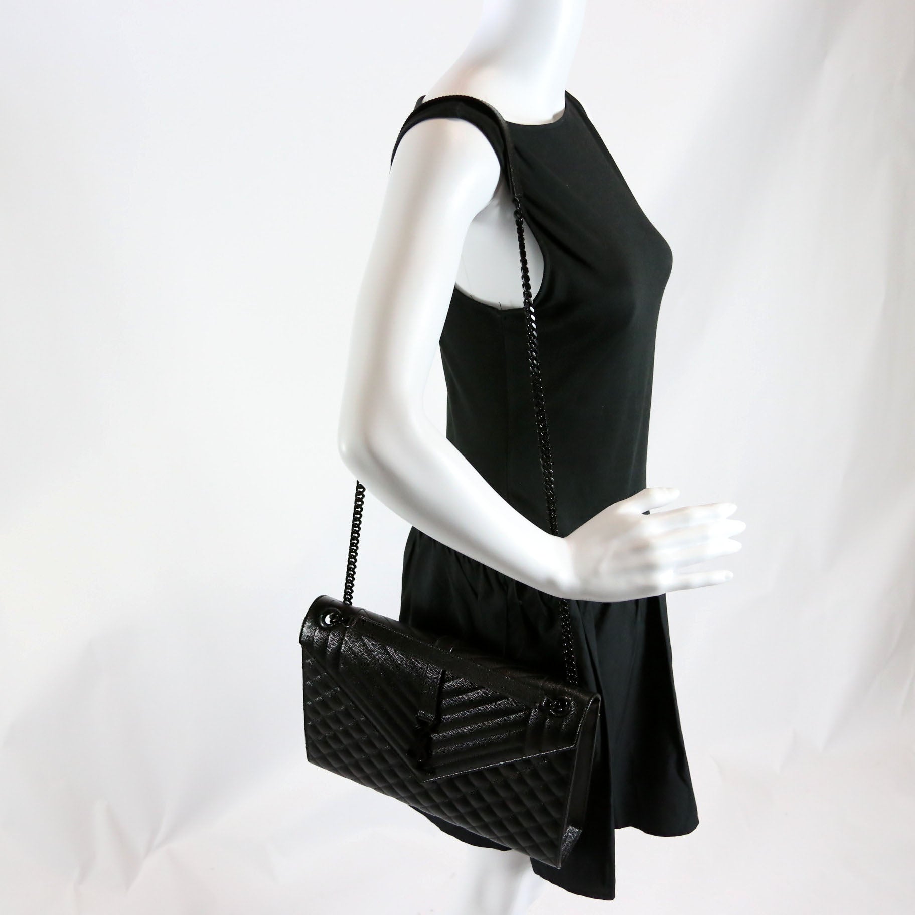SAINT LAURENT Envelope Large Triquilt 600166 Black