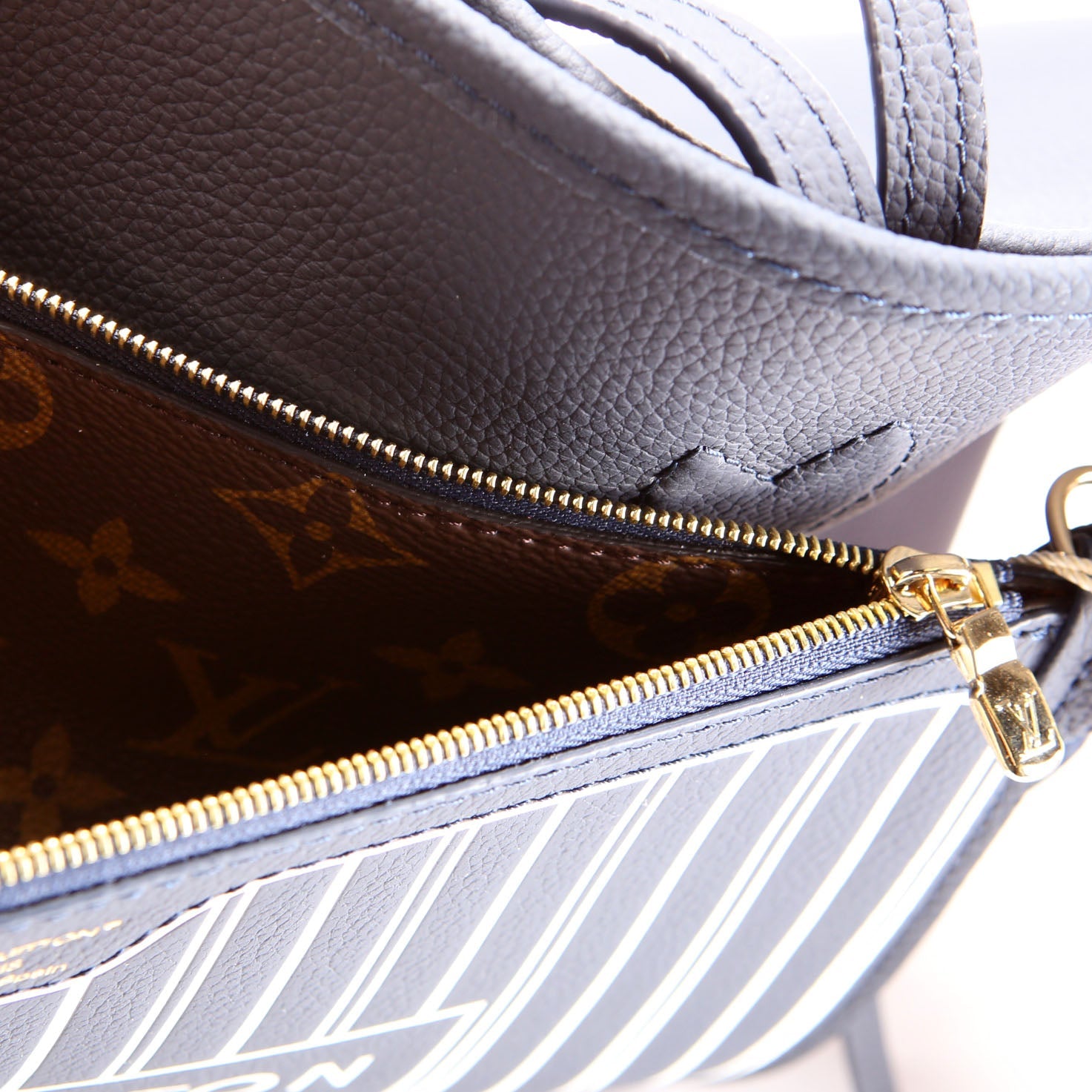 Neverfull MM Inside Out Leather/Monogram Navy