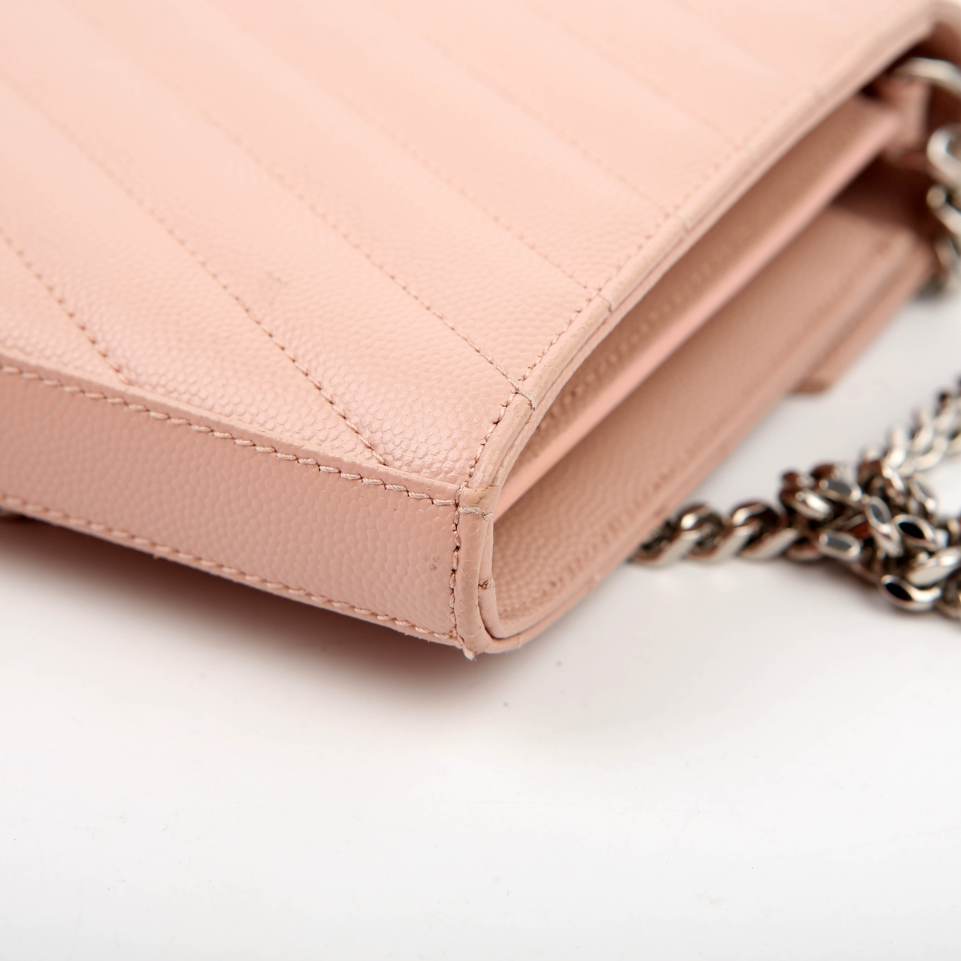 Envelope Chain Wallet 393953 Pink