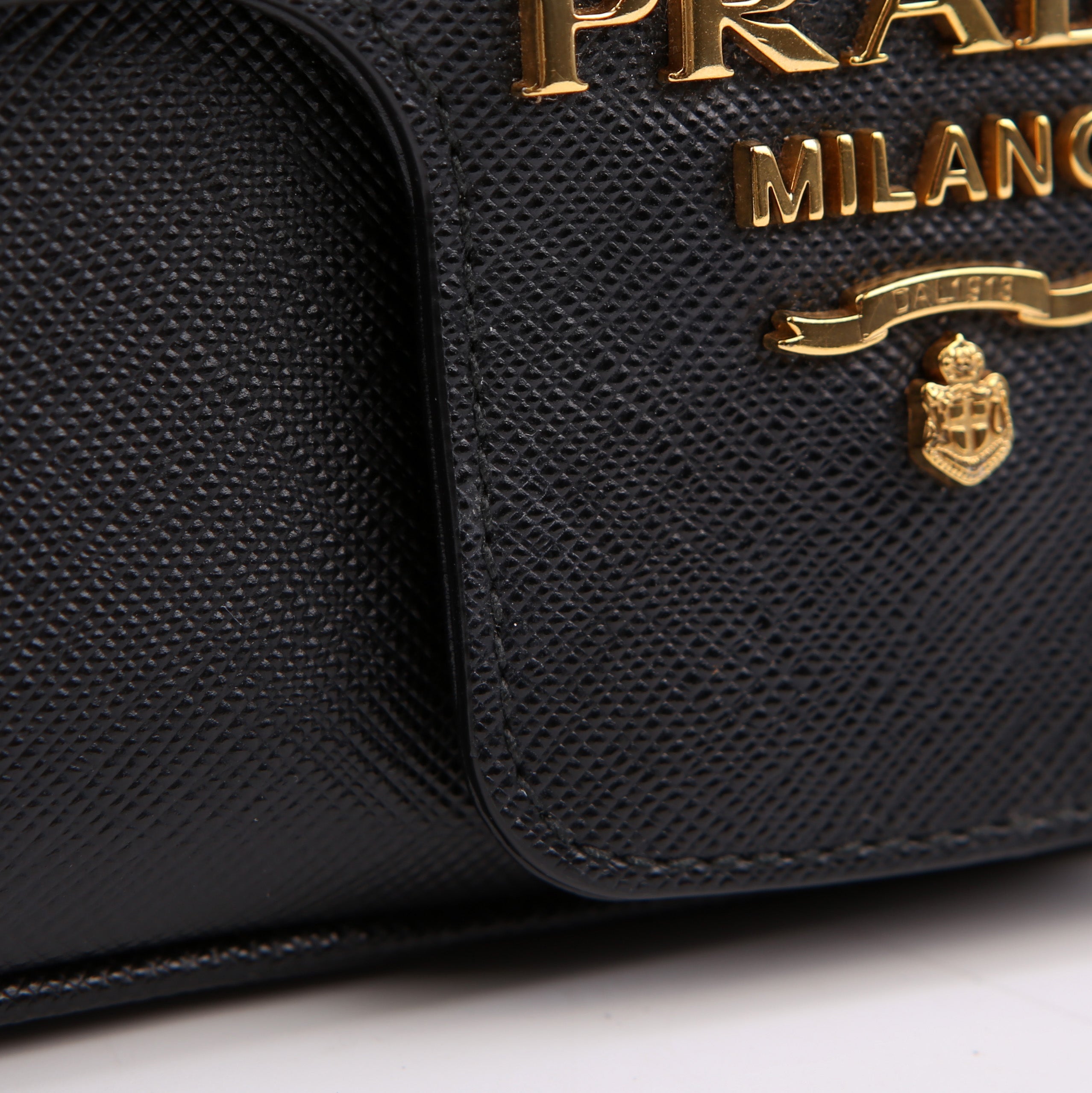 Pattina Flap Saffiano Small Black