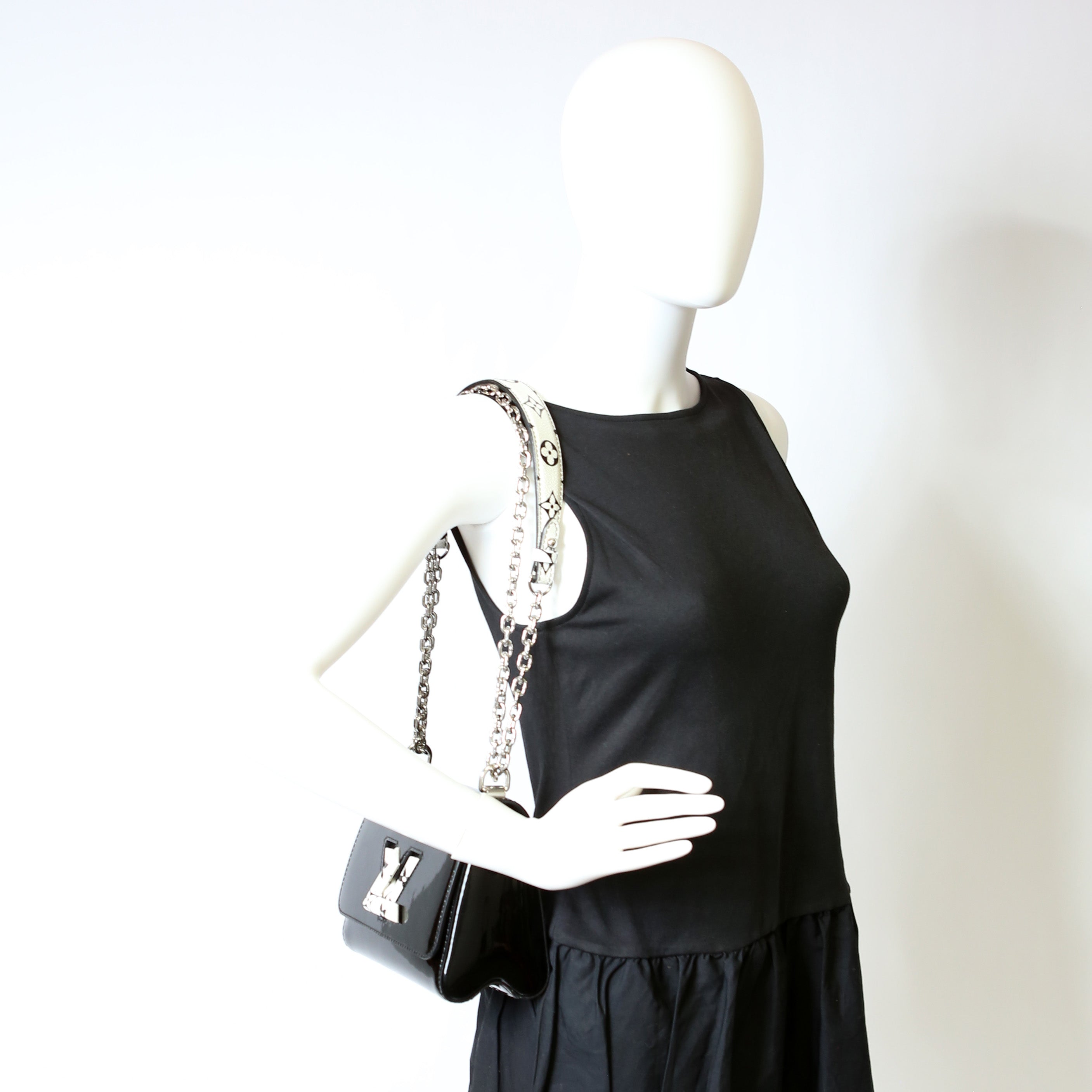 Twist PM Vernis Black/White