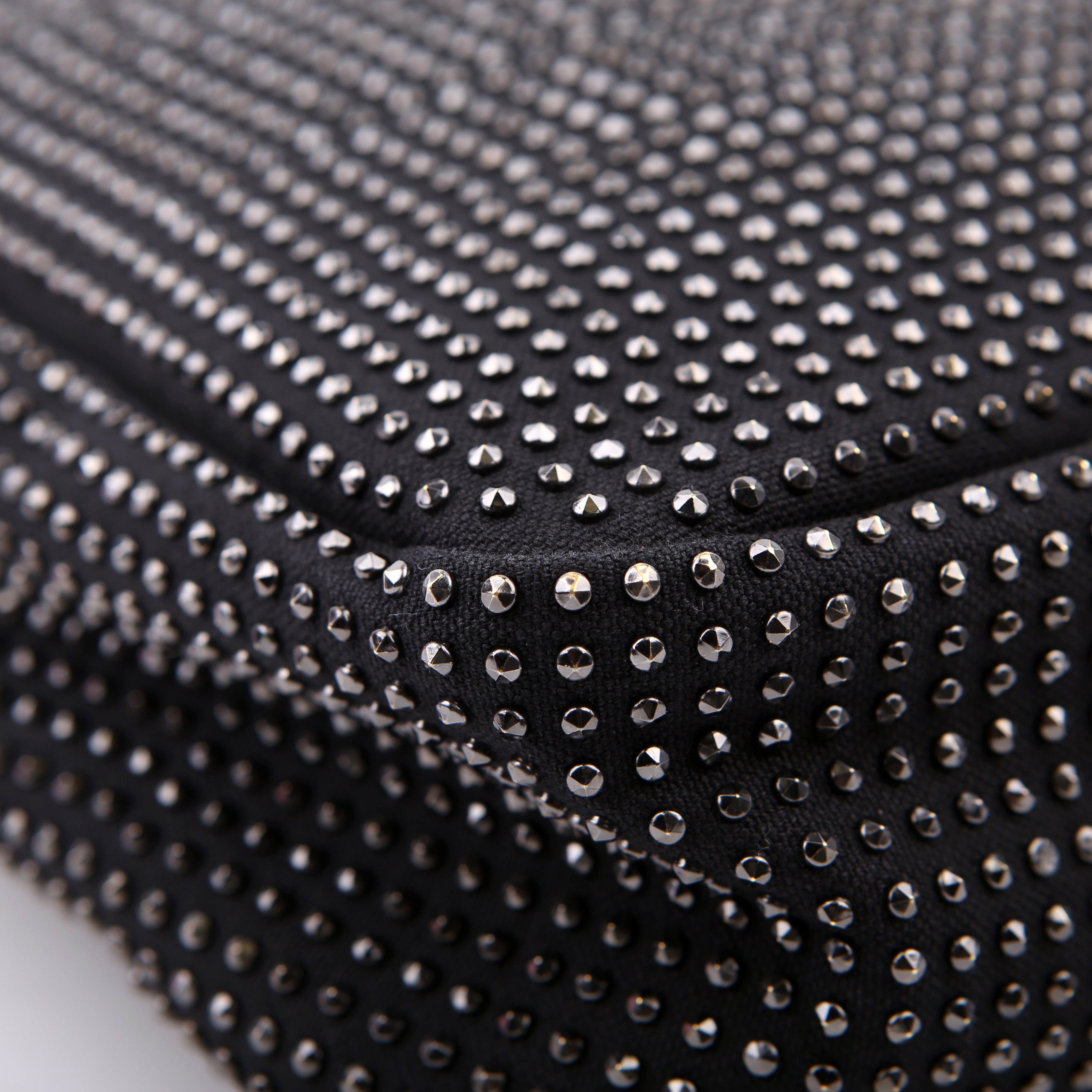 SAINT LAURENT 716140 Le 5 A 7 Supple Medium Canvas/Crystal Black