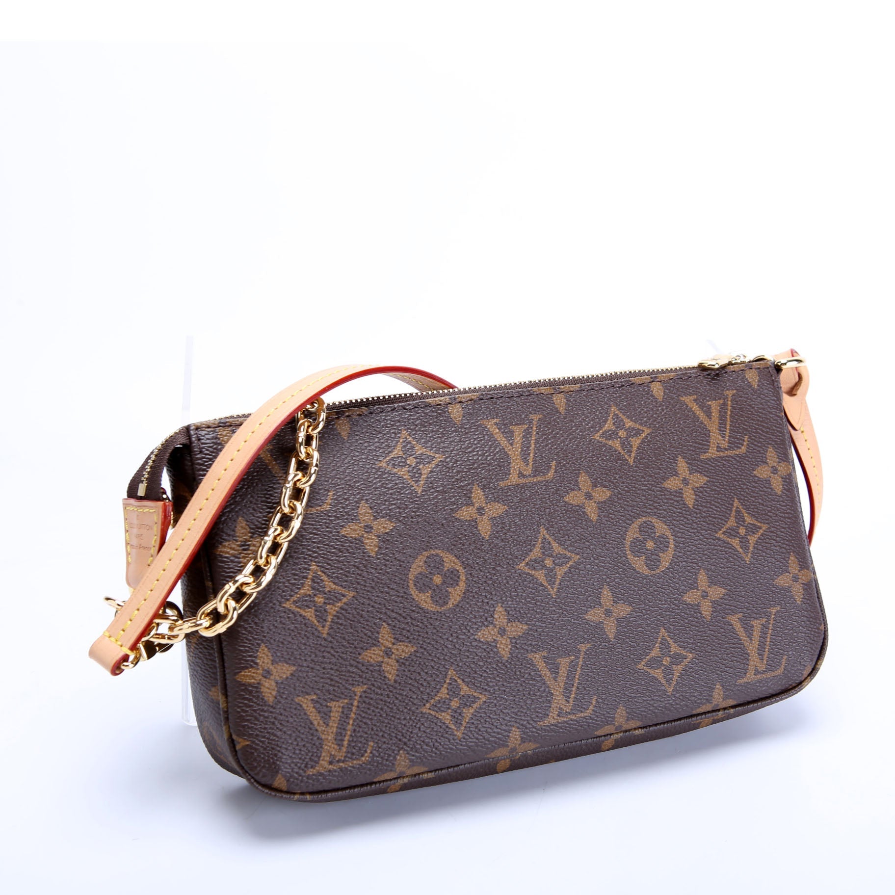 Pochette Access New Version With Chain Monogram