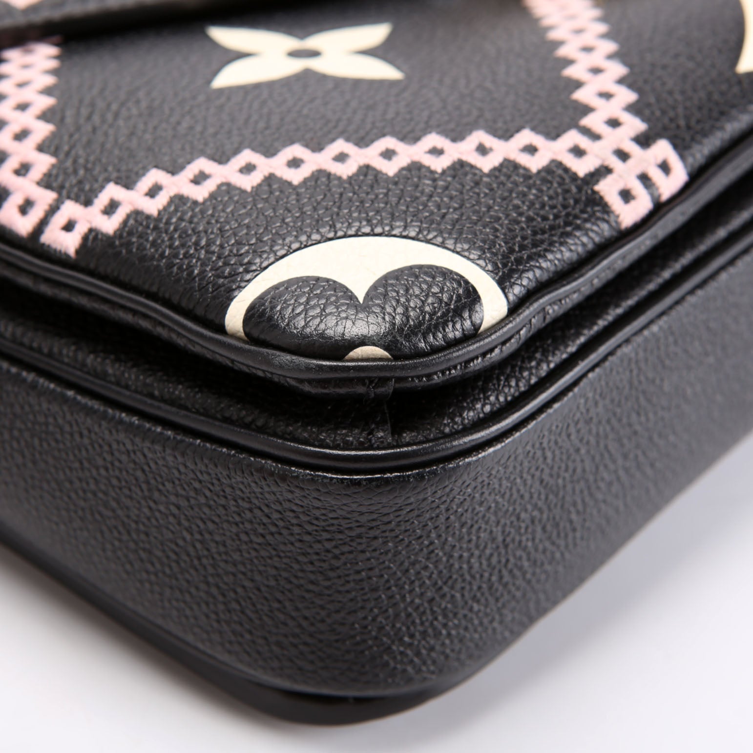 Pochette Metis Empreinte Giant Broderies Black/Pink