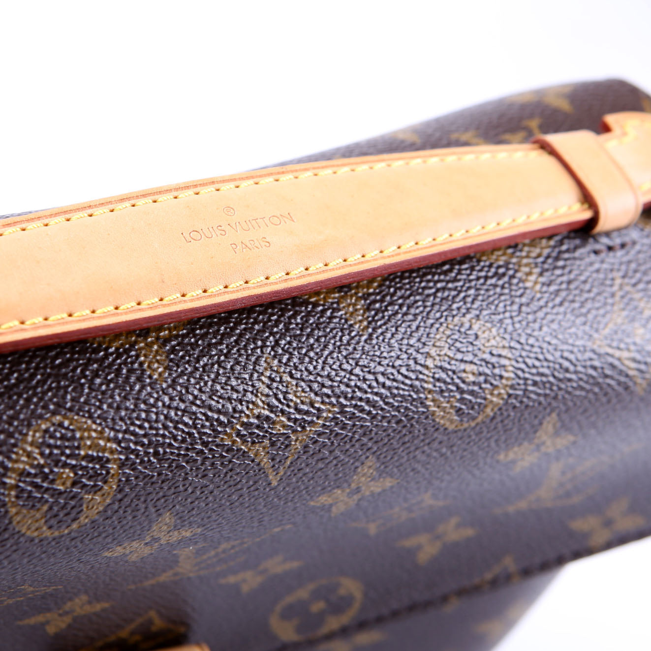 Pochette Metis Monogram