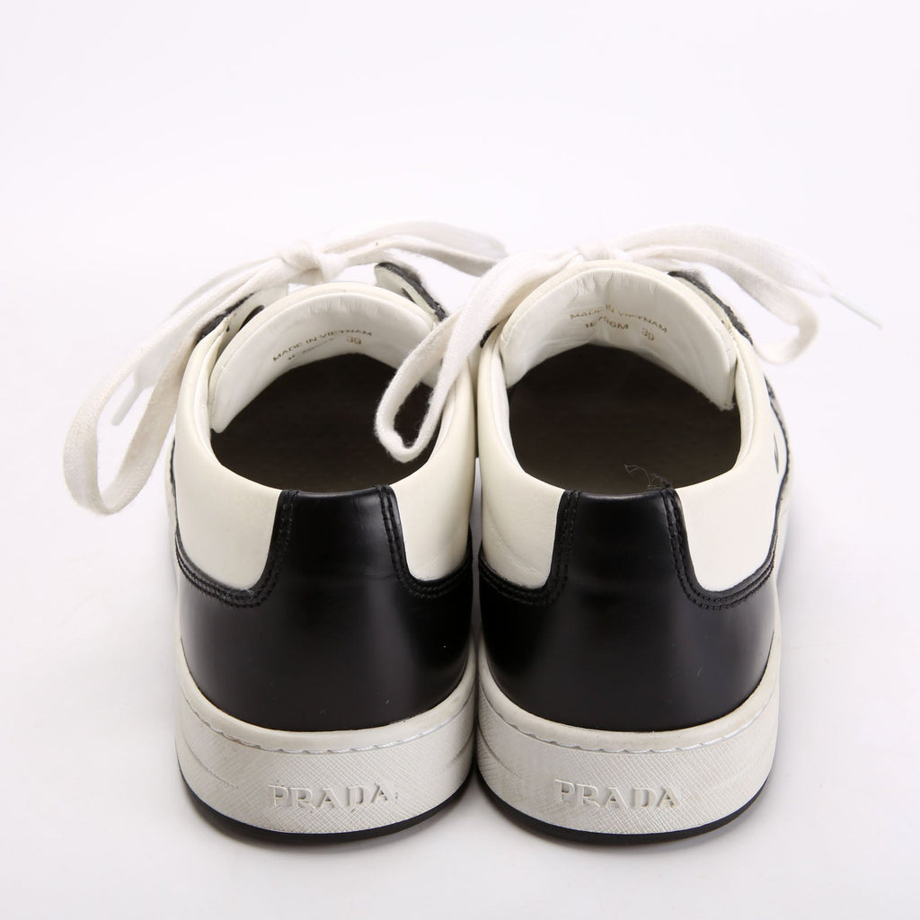 Downtown Sneakers Size 39 Black and White