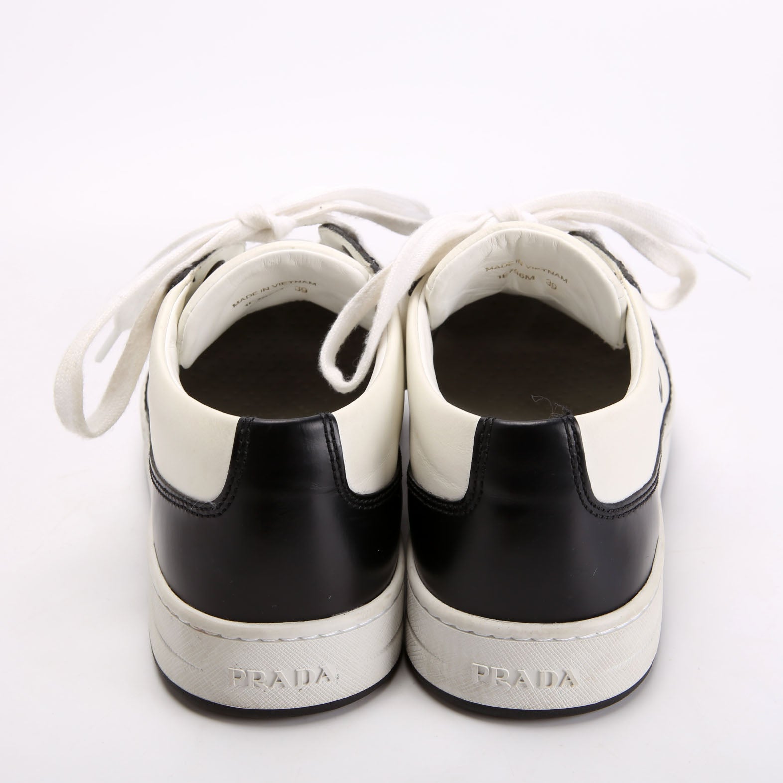 Downtown Sneakers Size 39 Black and White