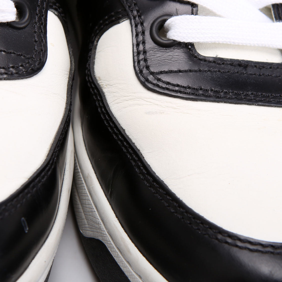 Downtown Sneakers Size 39 Black and White