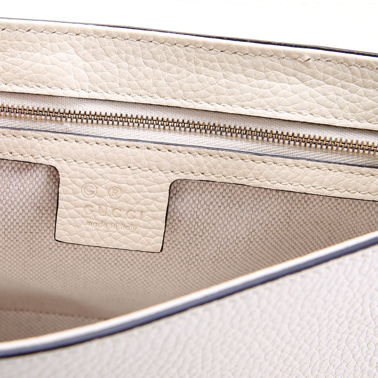 536224 Soho Chain Tassel Flap Cream