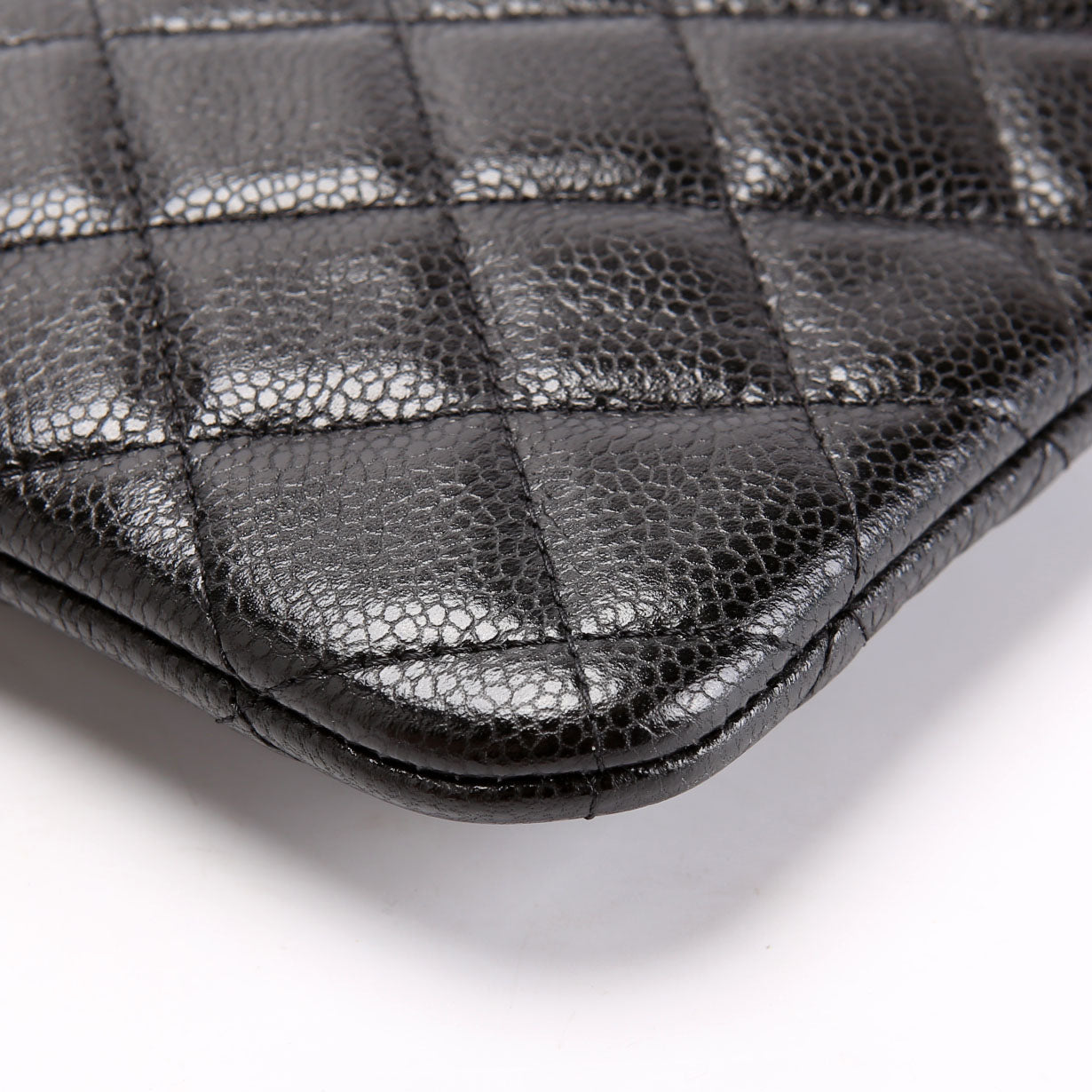 O Case Large Caviar Black