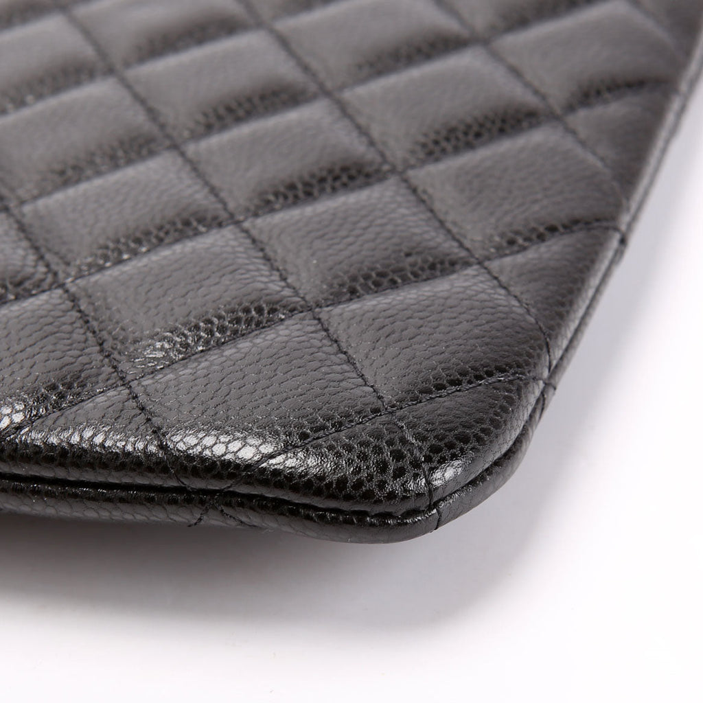 O Case Large Caviar Black