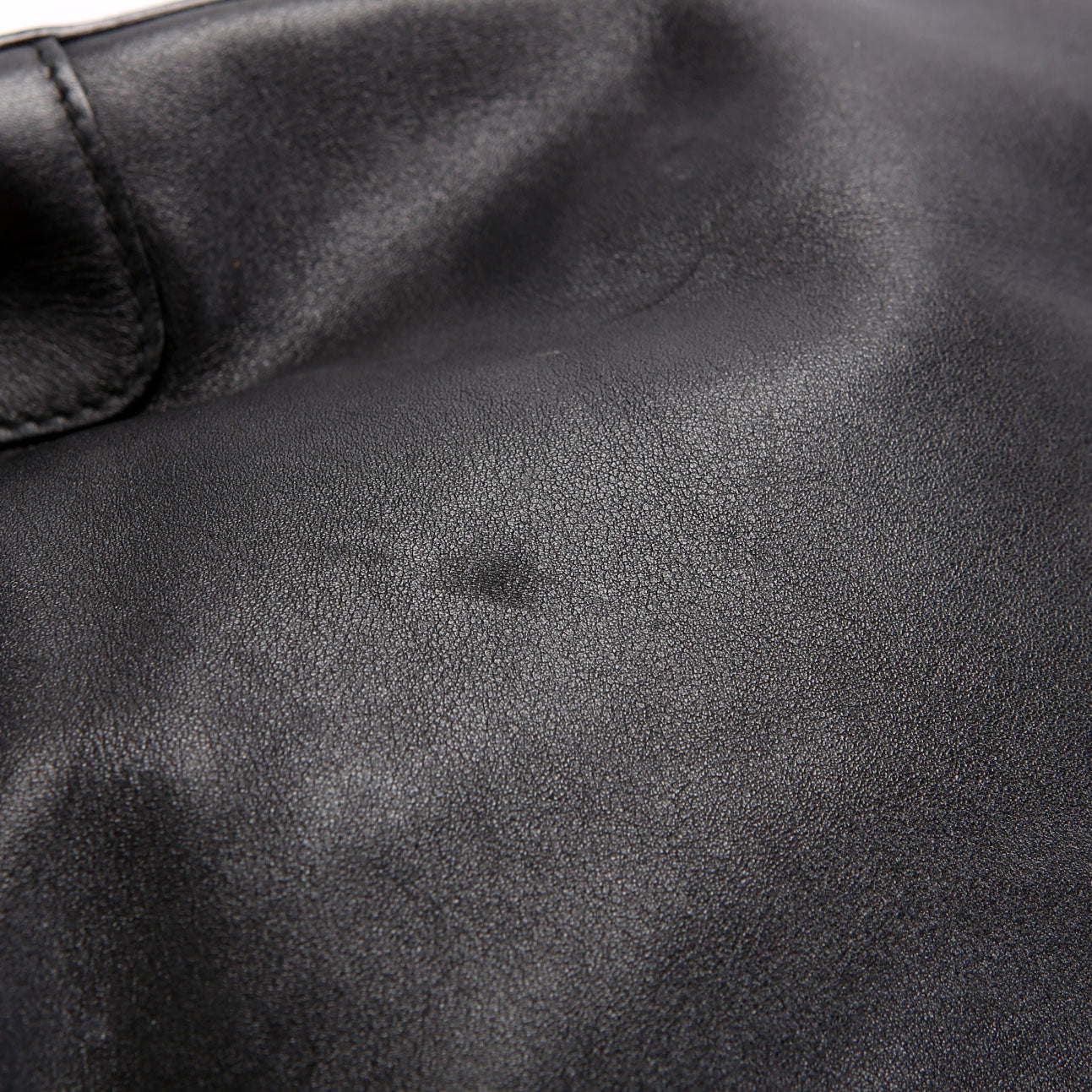 143744 Leather Shoulder Black