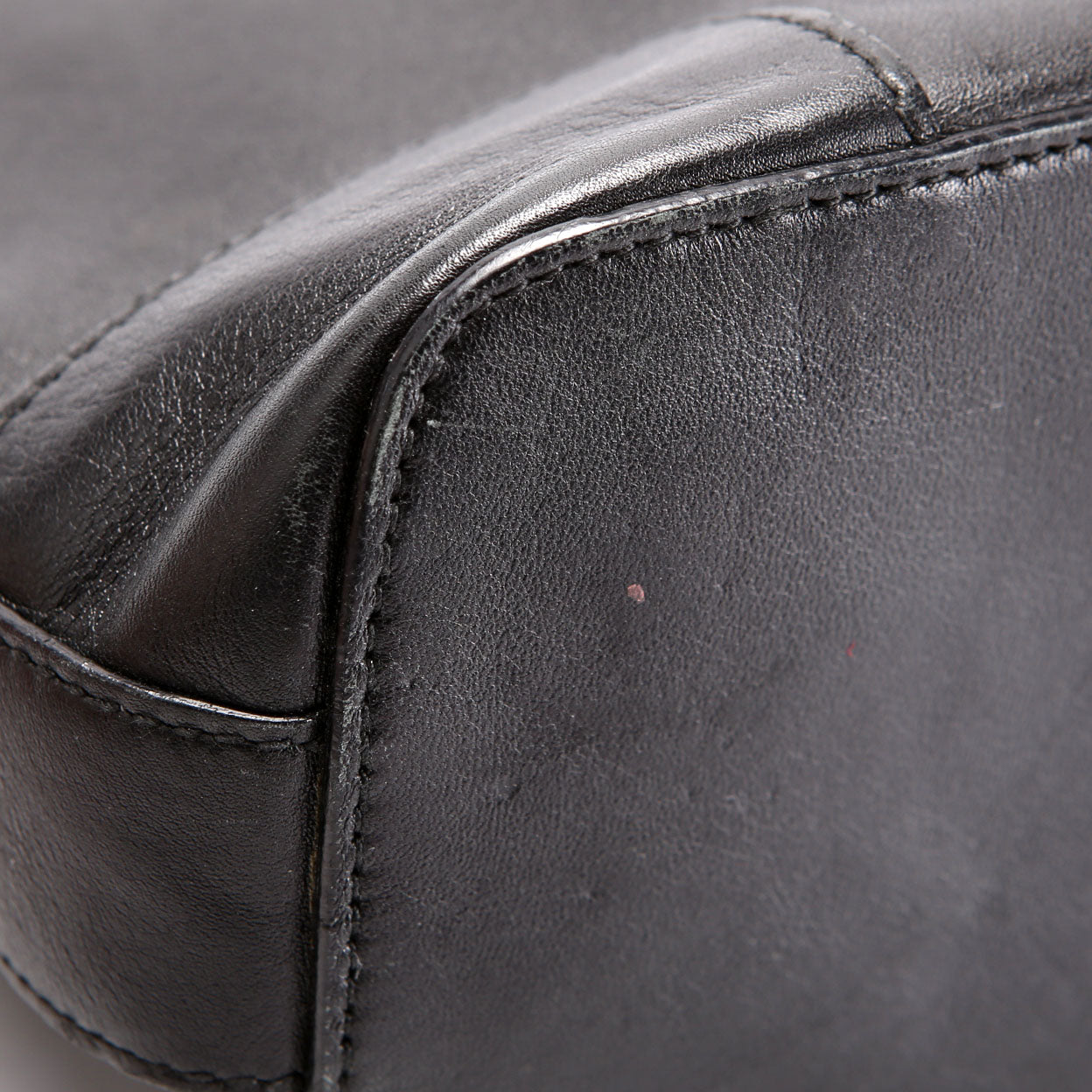 143744 Leather Shoulder Black