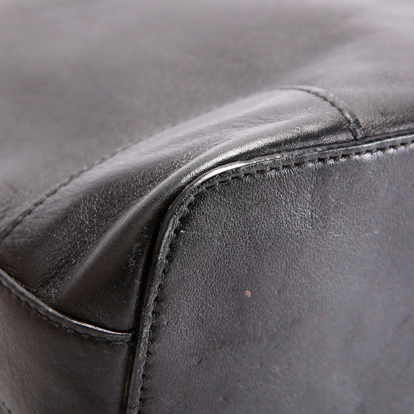143744 Leather Shoulder Black
