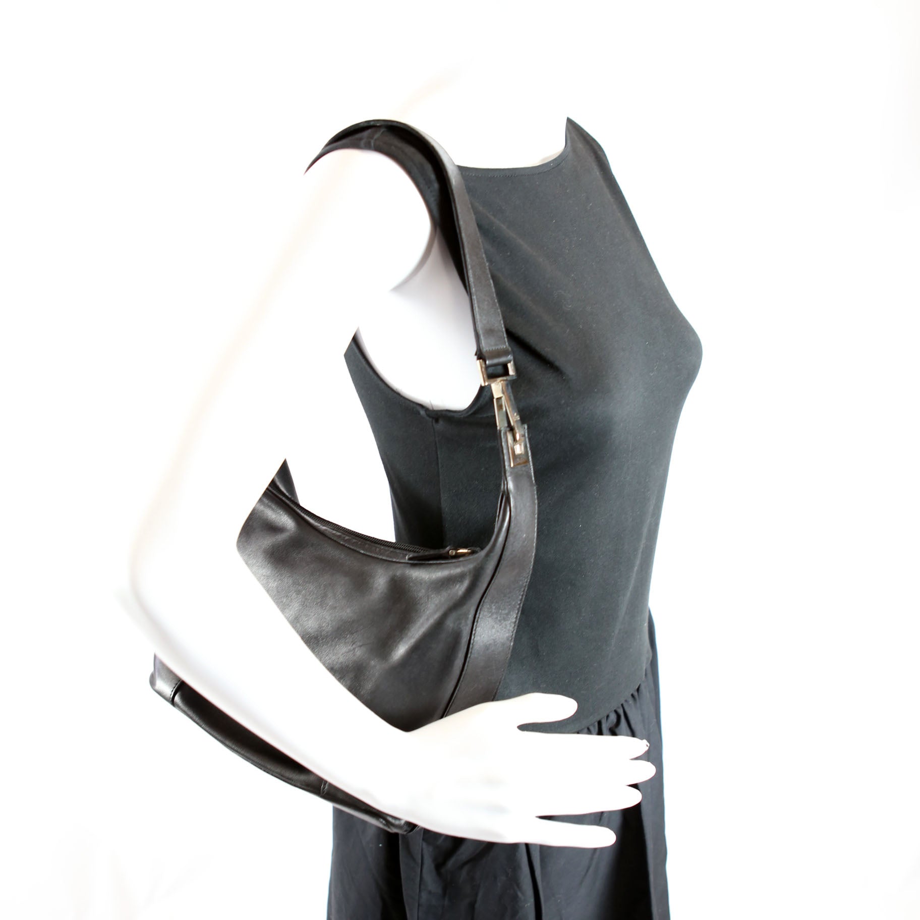 143744 Leather Shoulder Black