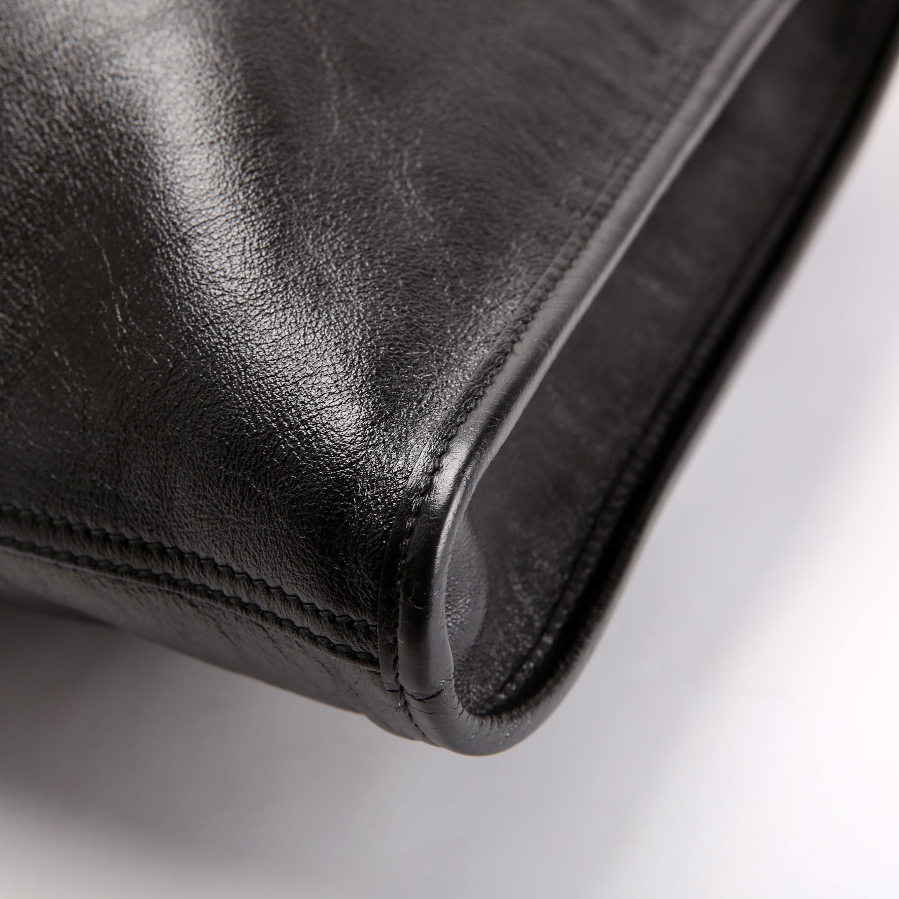 537219 Rajah Tote Leather