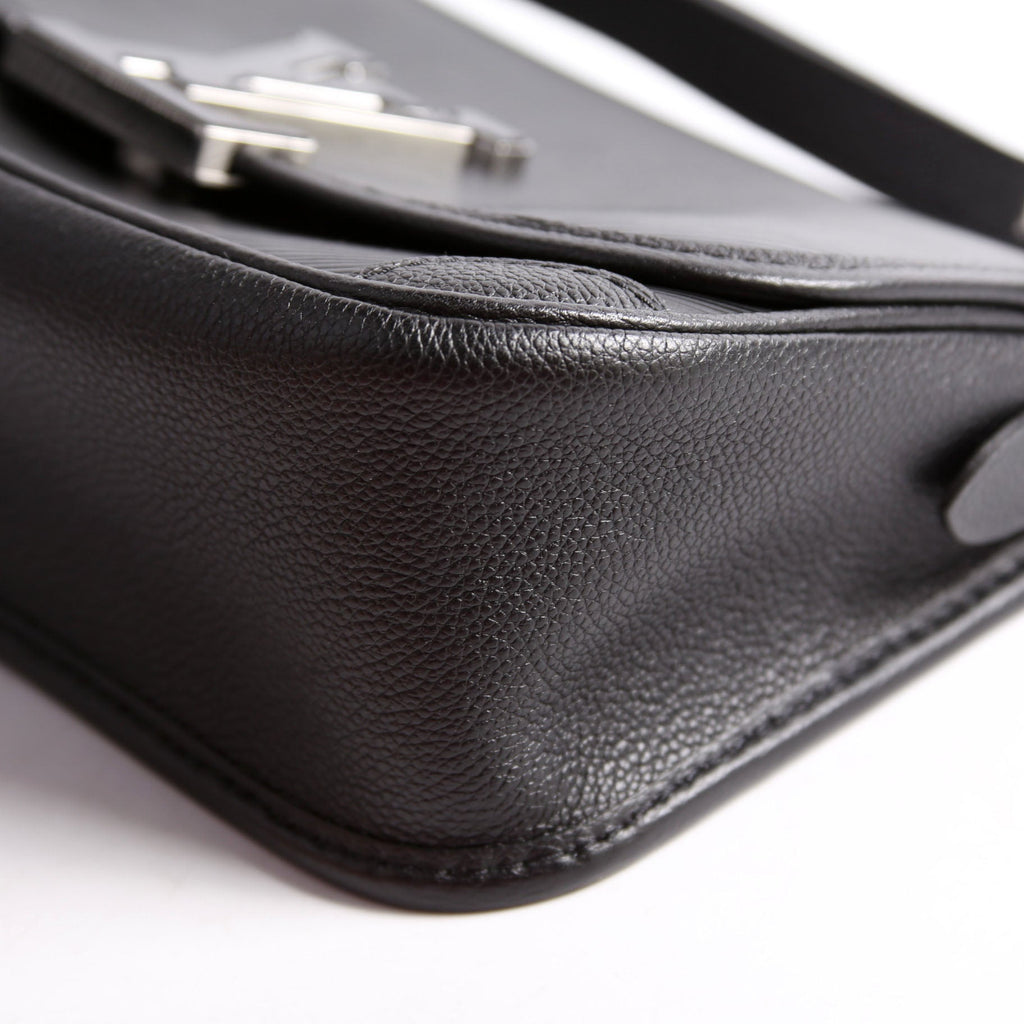 Buci Crossbody Epi Black