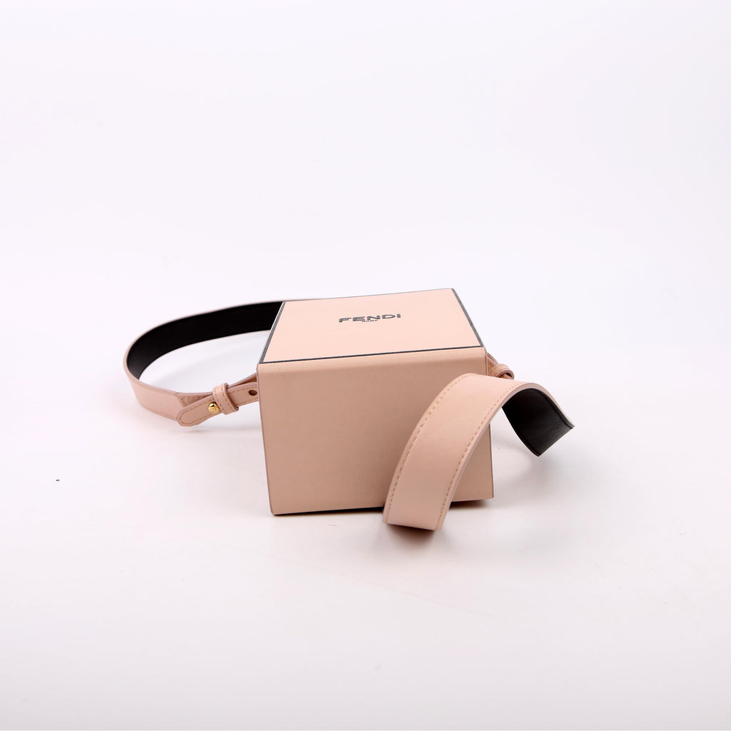 8BT339 Adp6 Box Shoulder Bag Pink