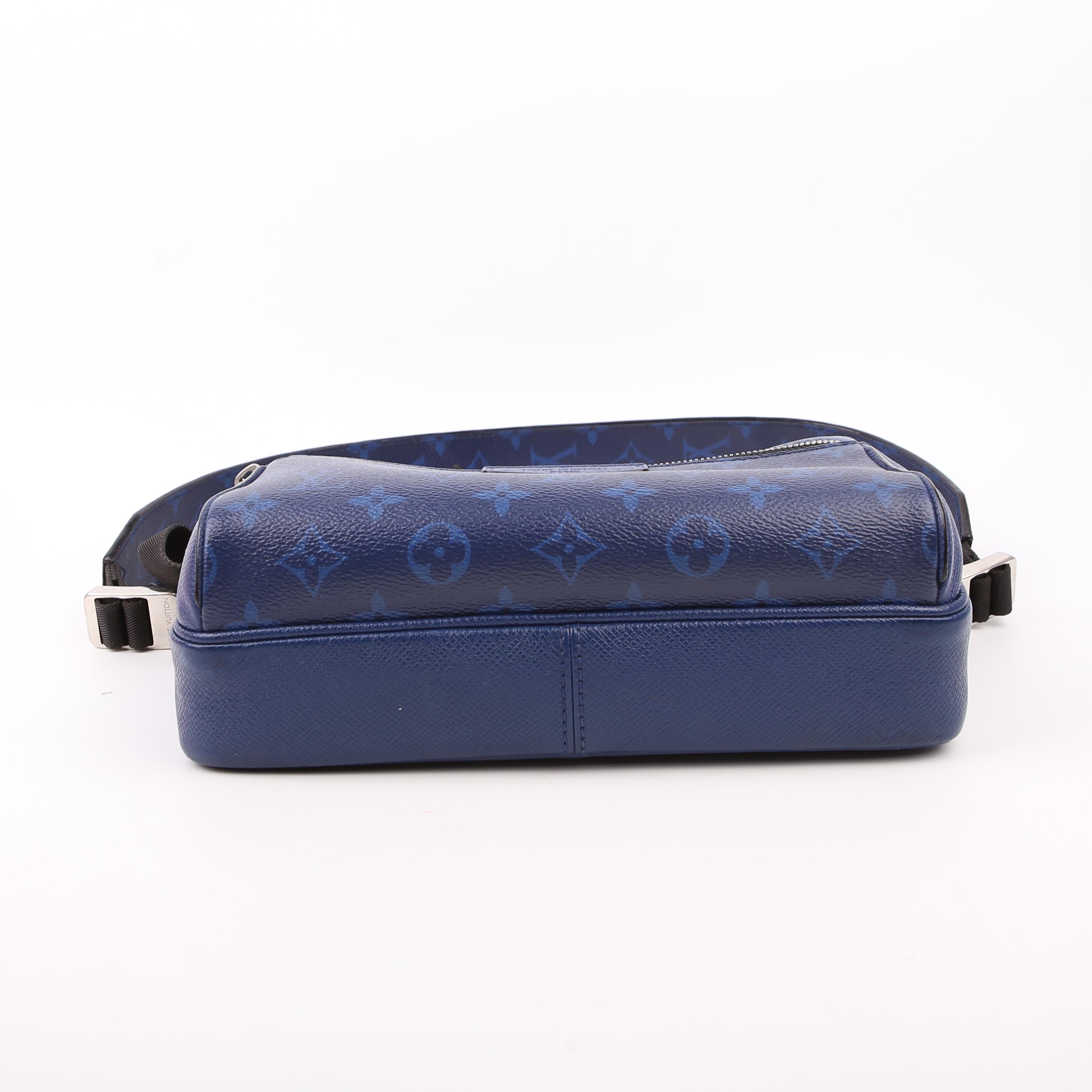 Outdoor Messenger Tiagarama Blue
