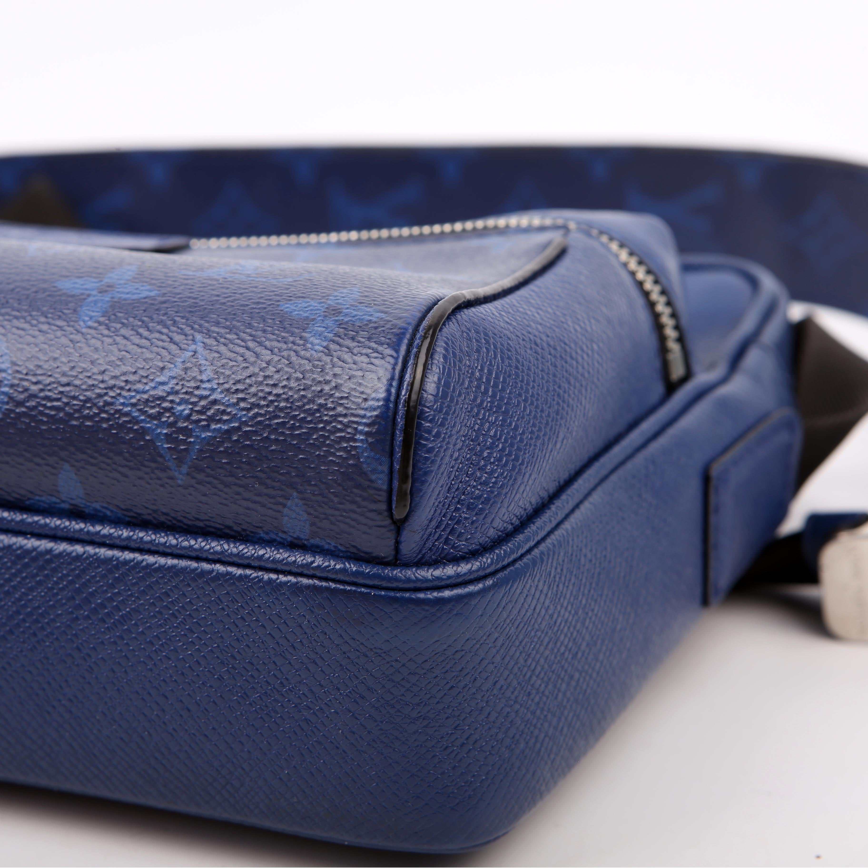 Outdoor Messenger Tiagarama Blue