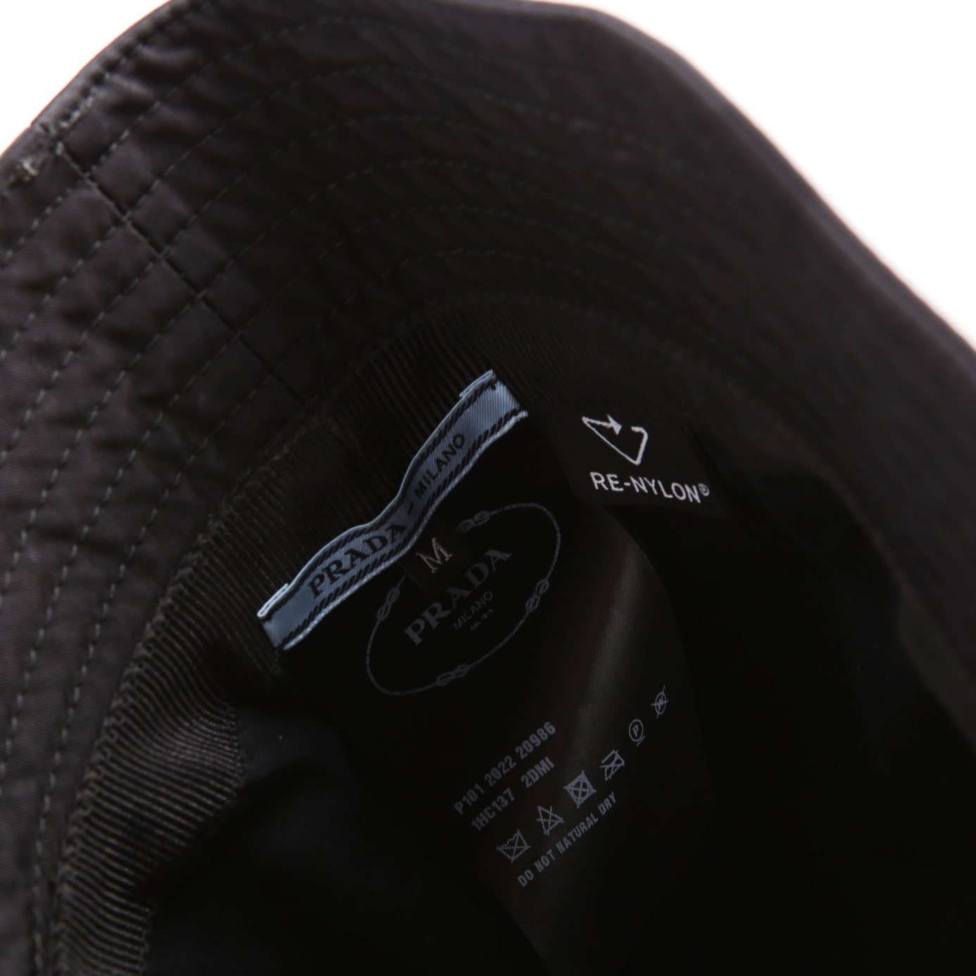 Prada 1HC137 Re-Nylon Triangle Logo Bucket Hat Size Medium Black