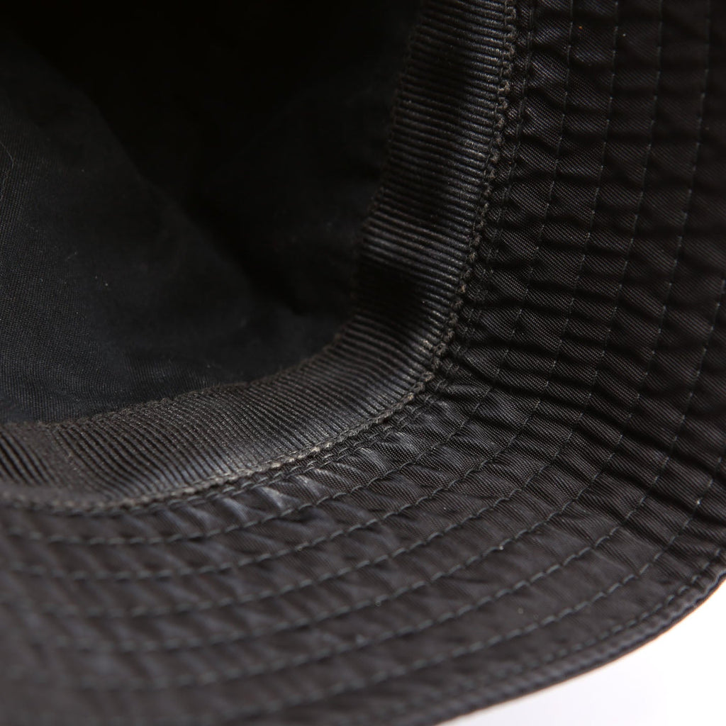 Prada 1HC137 Re-Nylon Triangle Logo Bucket Hat Size Medium Black