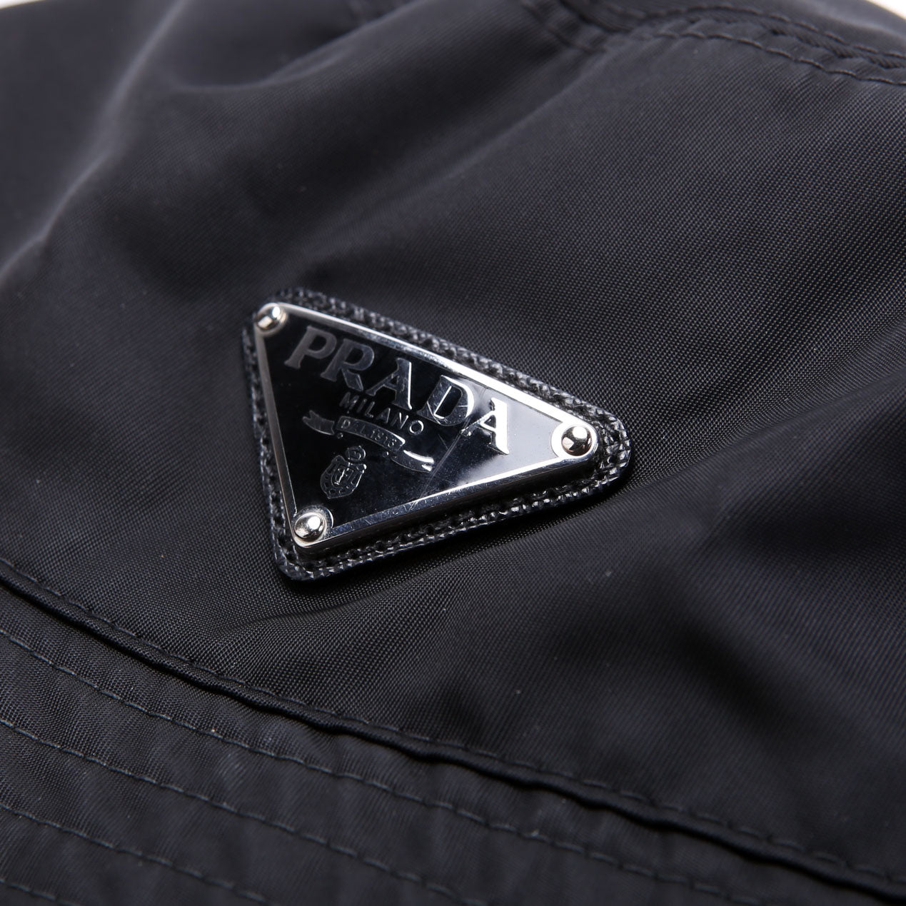 Prada 1HC137 Re-Nylon Triangle Logo Bucket Hat Size Medium Black