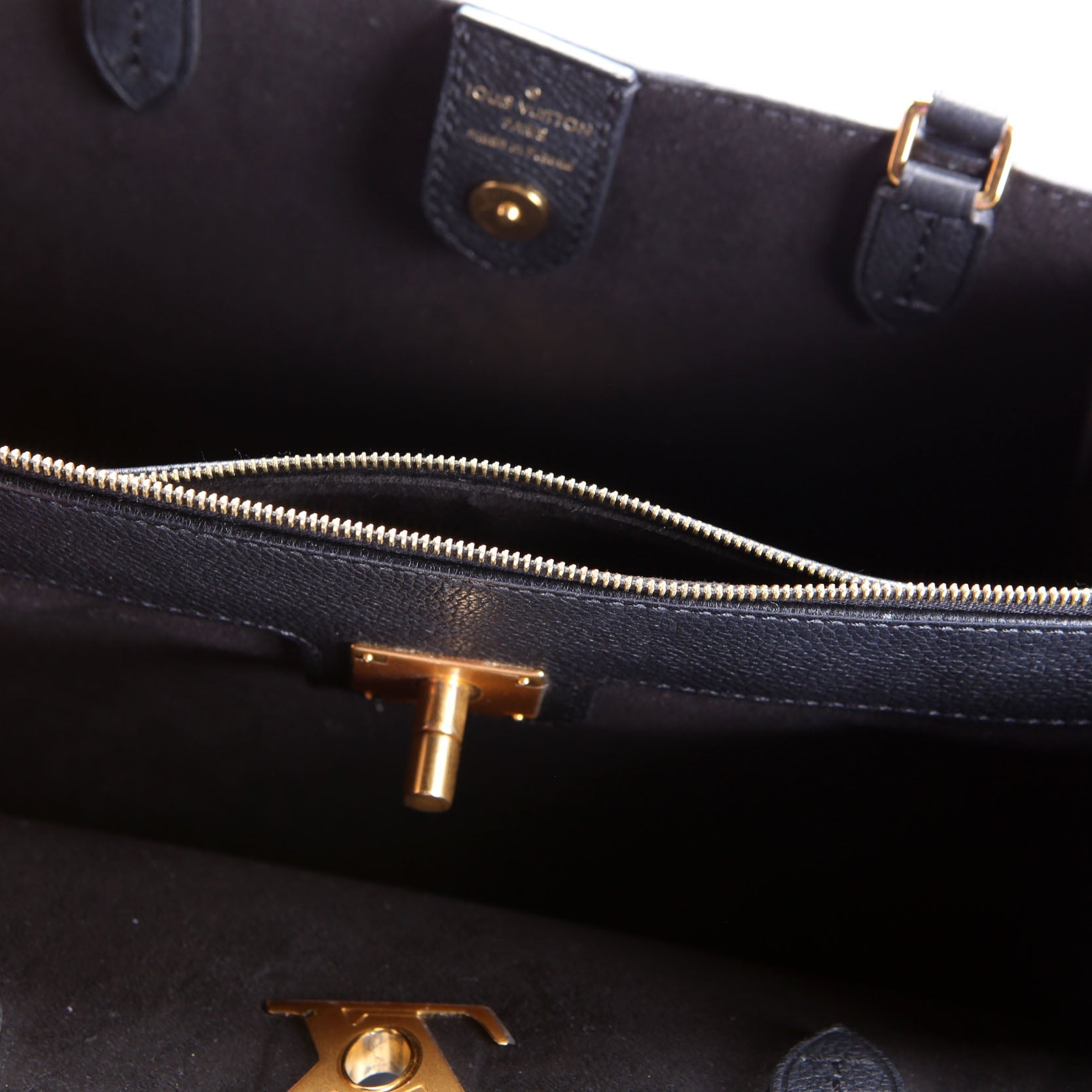 Lockmeto Calfskin Black