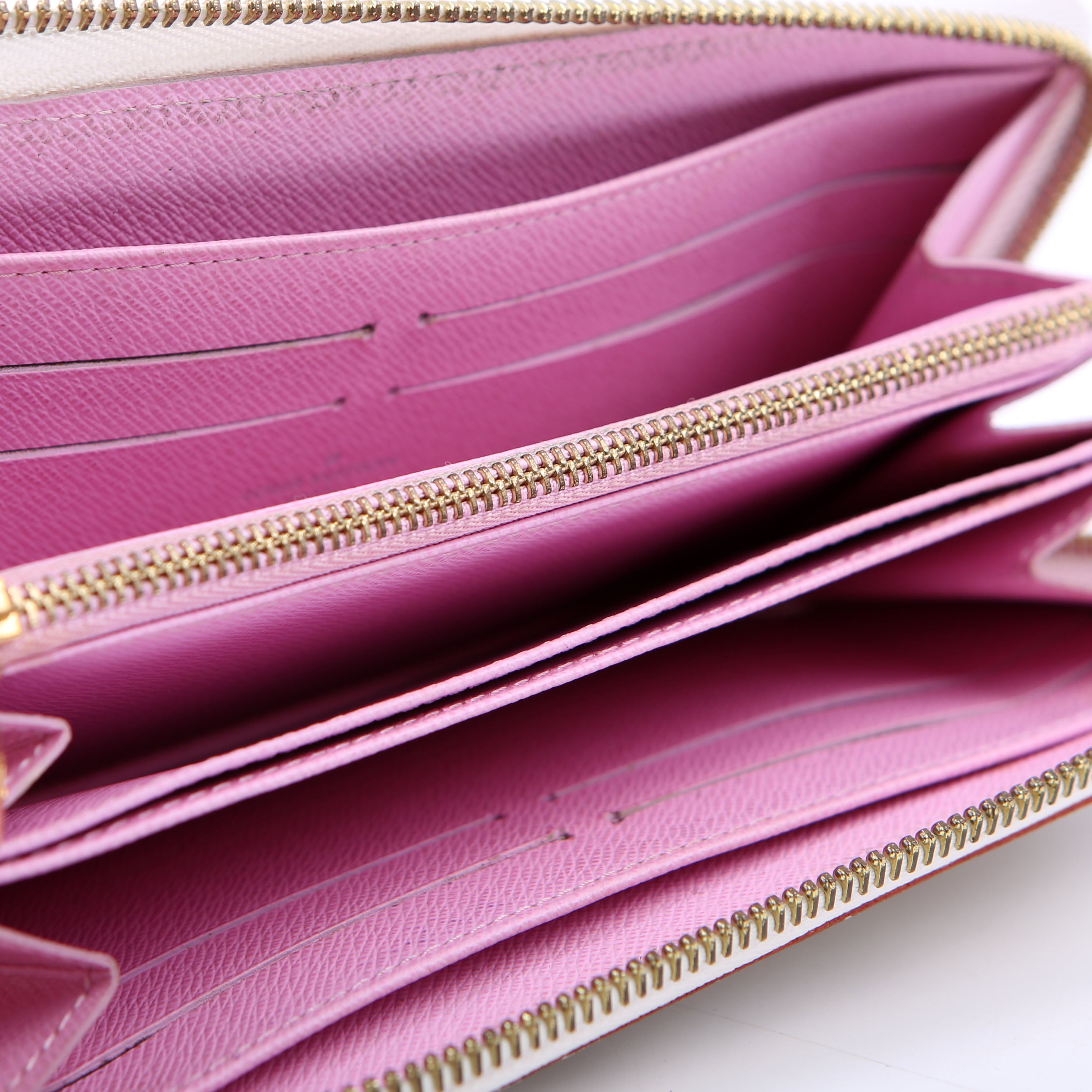 Zippy Wallet Multicolor Monogram White/Pink