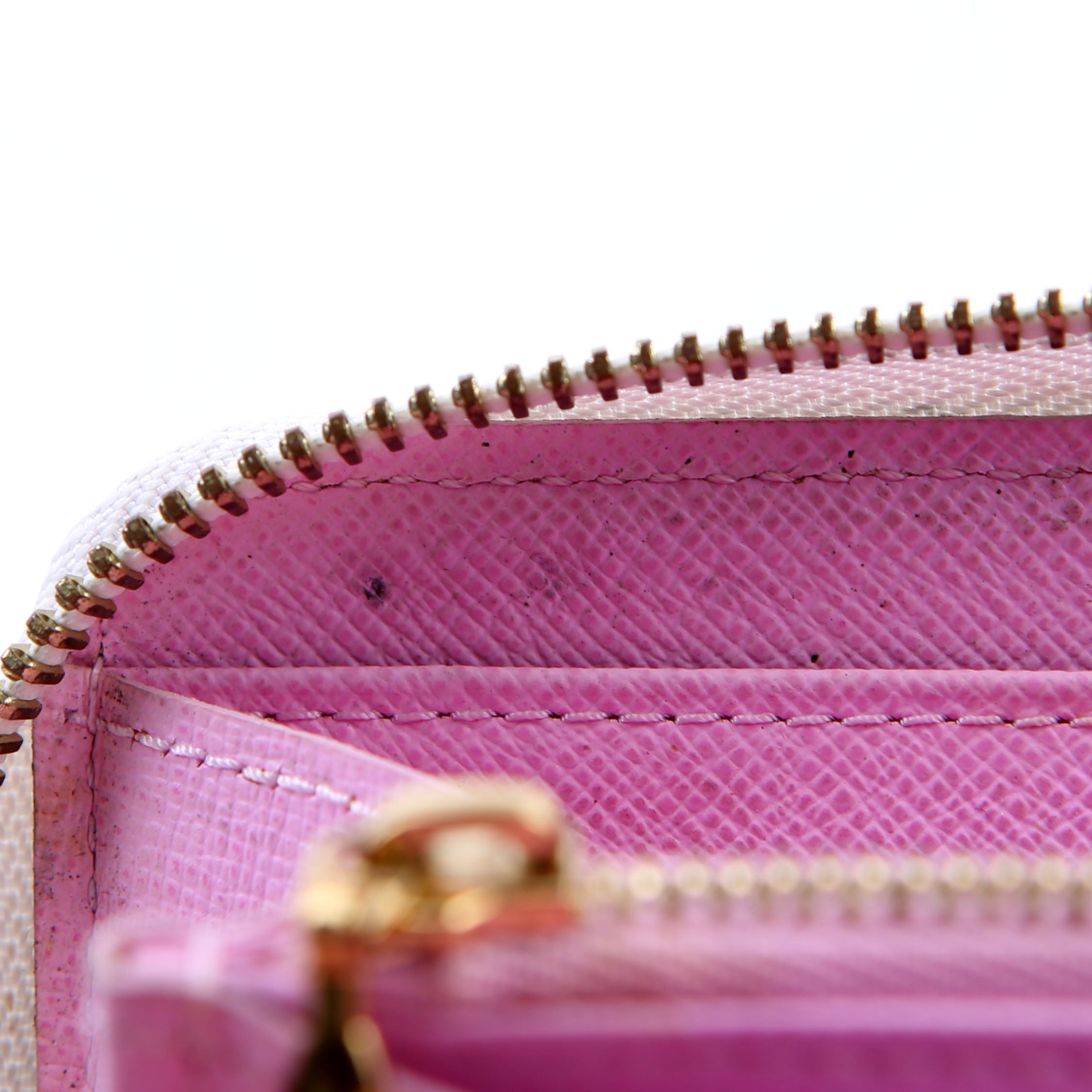 Zippy Wallet Multicolor Monogram White/Pink