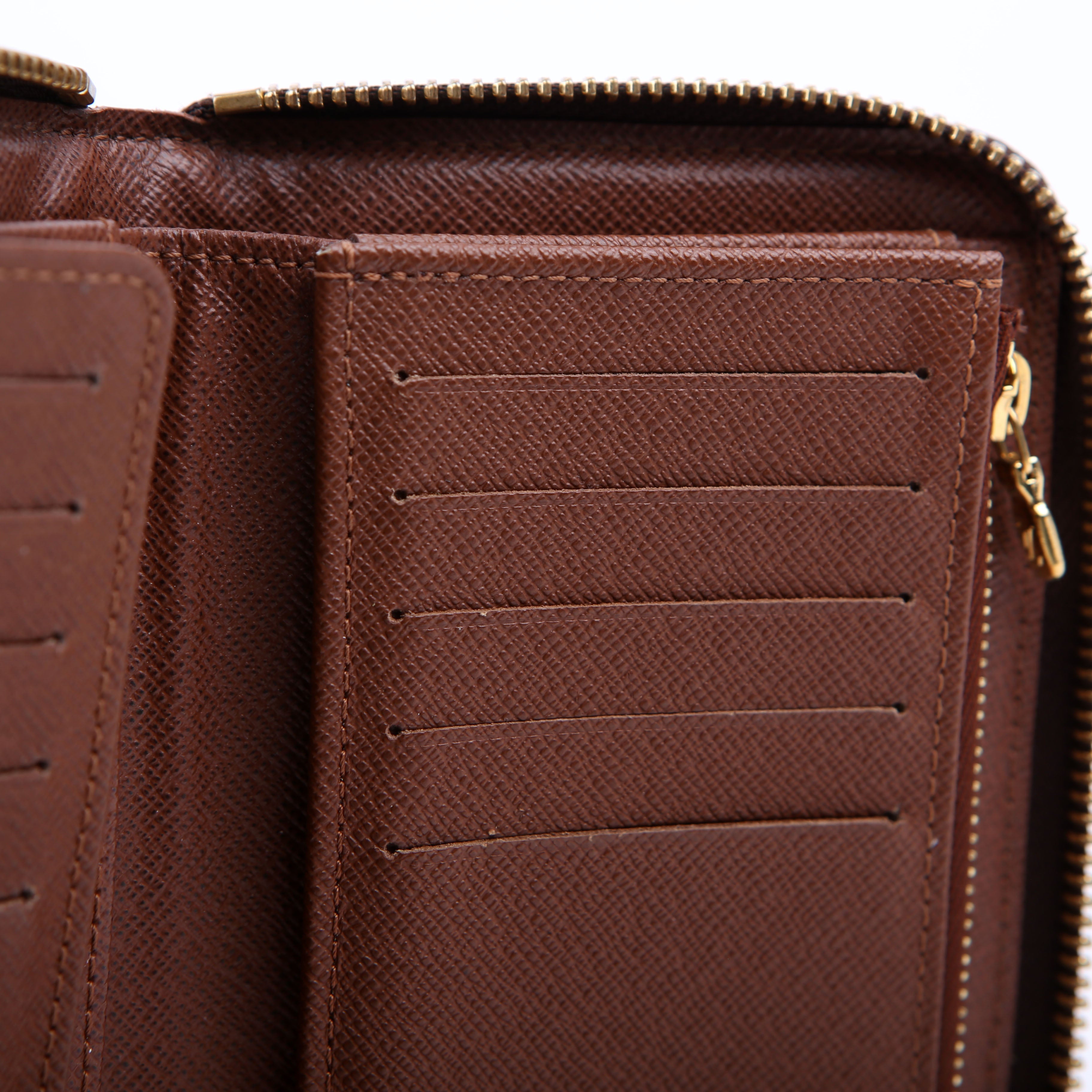 Zippy Compact Wallet Monogram