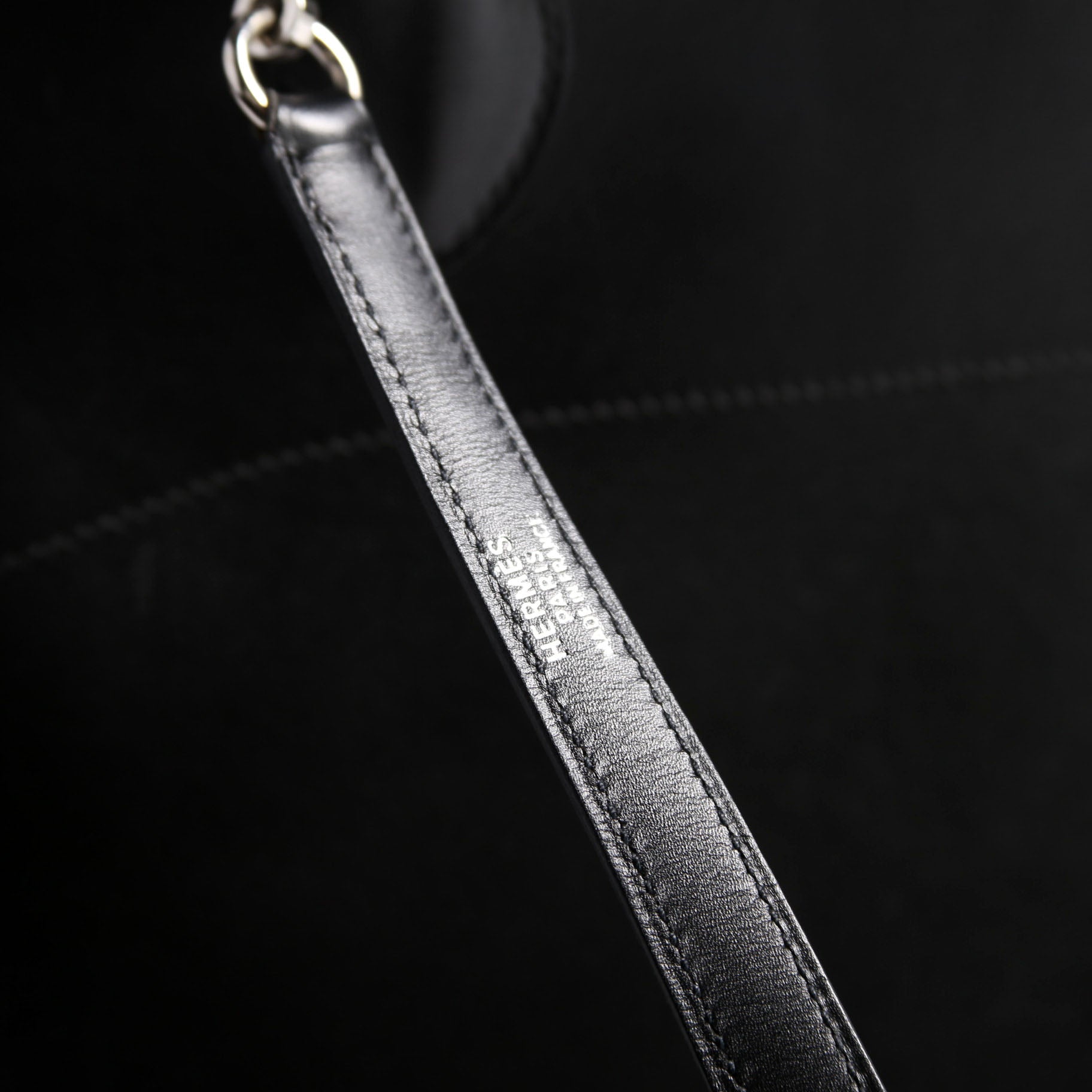 Bolide 31 Box Calfskin Black