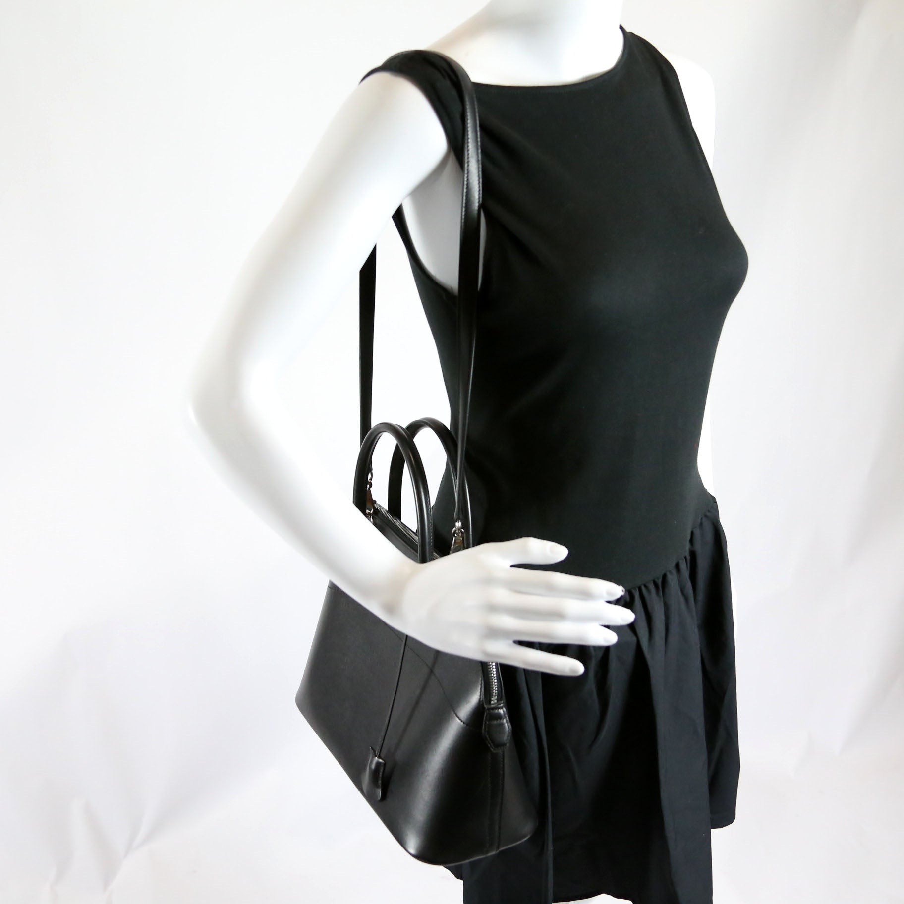 Bolide 31 Box Calfskin Black